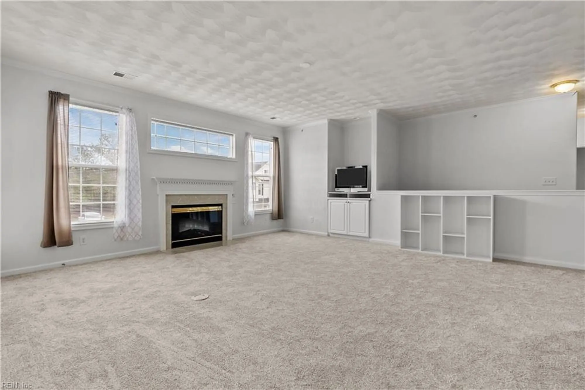 Property Slideshow image 3 of 41 | 3532 winding trail cir, Virginia Beach, VA, 23456