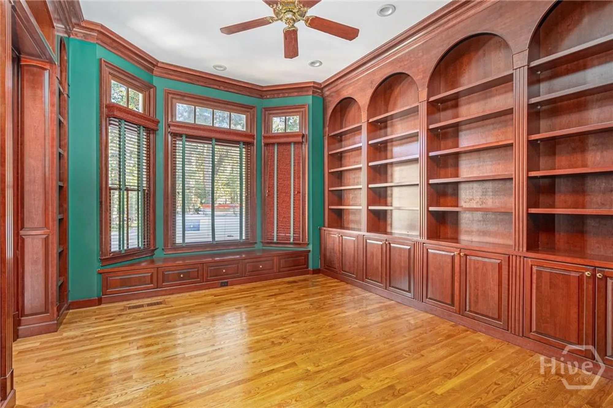 Property Slideshow image 10 of 42 | 8 spring marsh cir, Savannah, GA, 31411