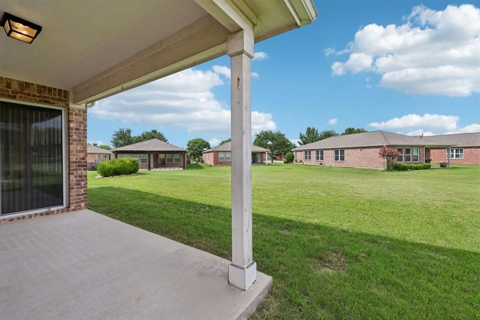 Property Slideshow image 32 of 36 | 7850 estancia dr, Frisco, TX, 75036