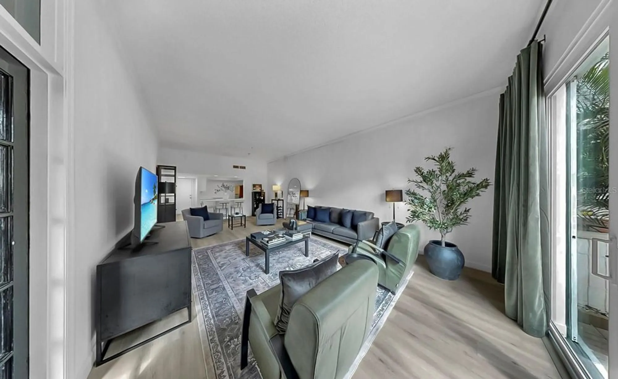 Property Slideshow image 23 of 58 | 7400 sun island dr 105, South Pasadena, FL, 33707