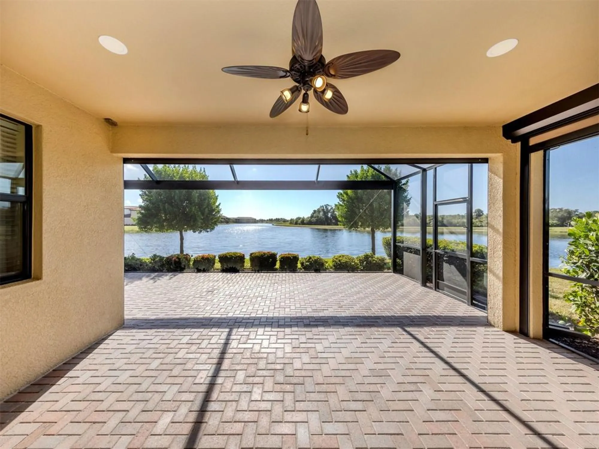 Property Slideshow image 18 of 74 | 10025 cozy grove dr, Venice, FL, 34293
