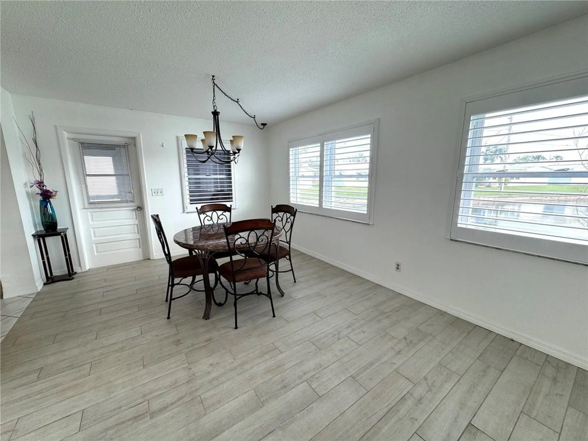 Property Slideshow image 37 of 56 | 10063 40th st n # 3, Pinellas Park, FL, 33782