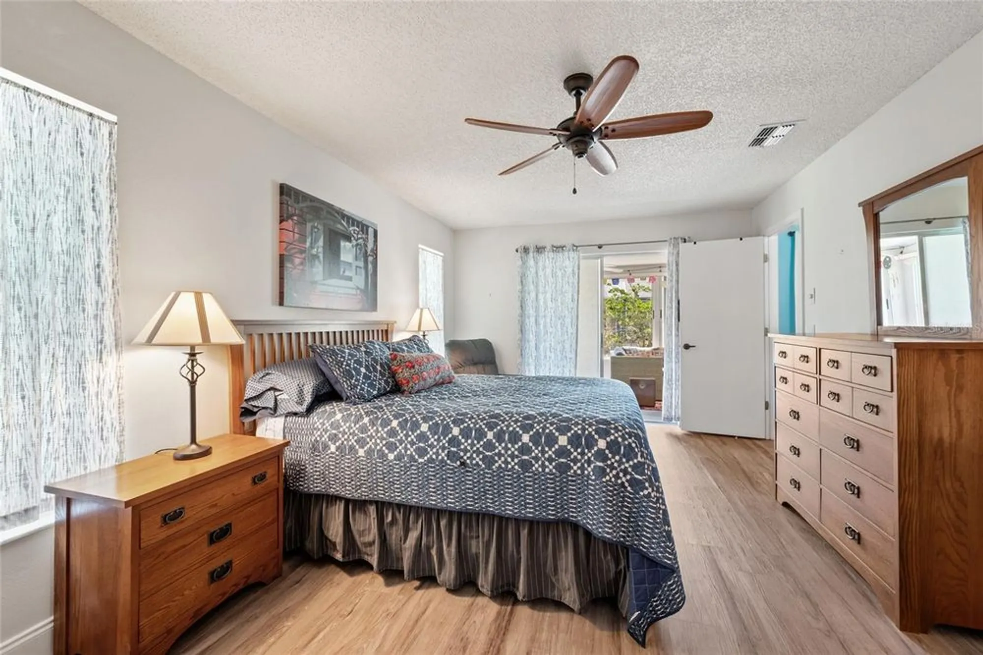 Property Slideshow image 16 of 50 | 3948 tarpon pointe cir, Palm Harbor, FL, 34684