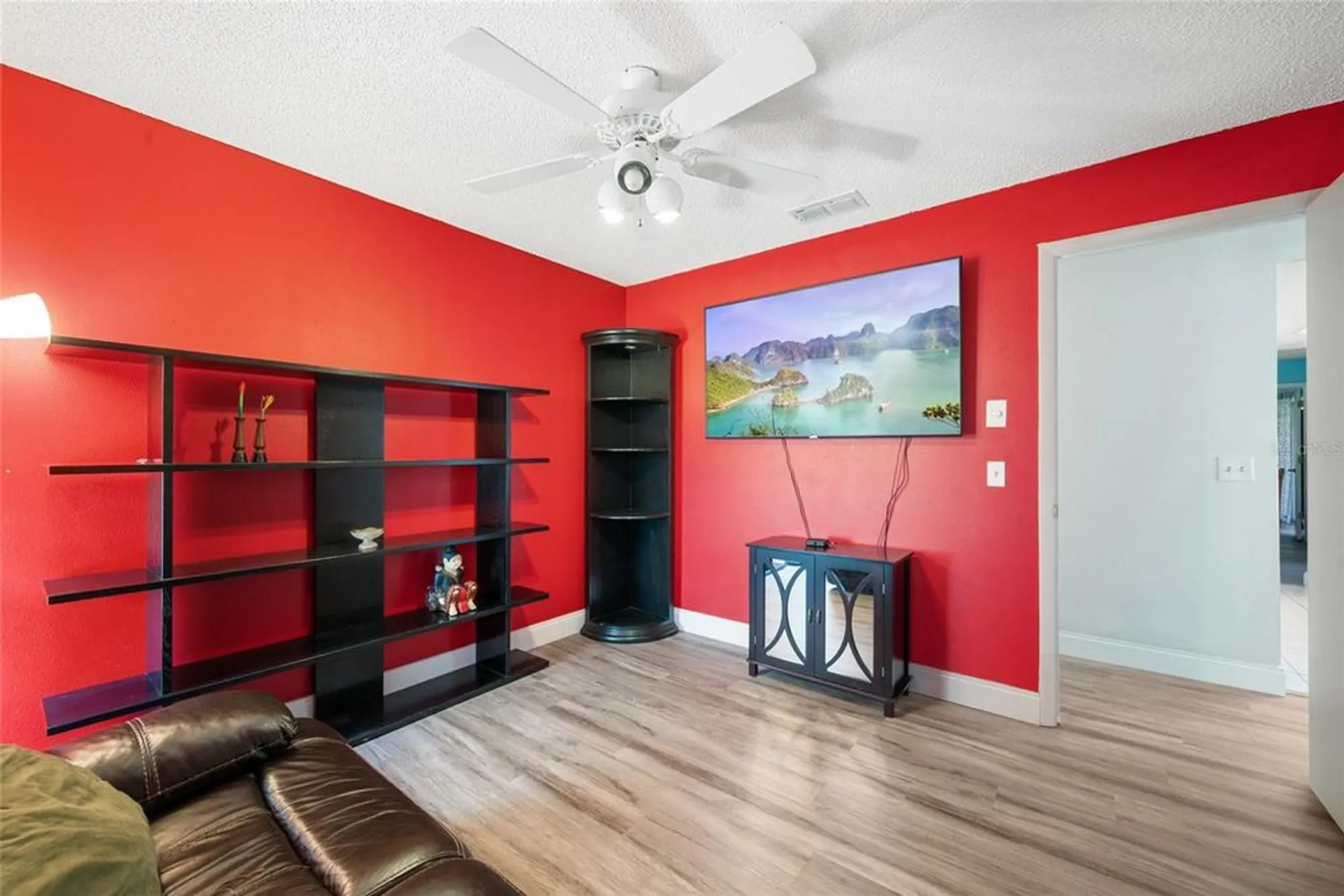 Property Slideshow image 29 of 50 | 3948 tarpon pointe cir, Palm Harbor, FL, 34684