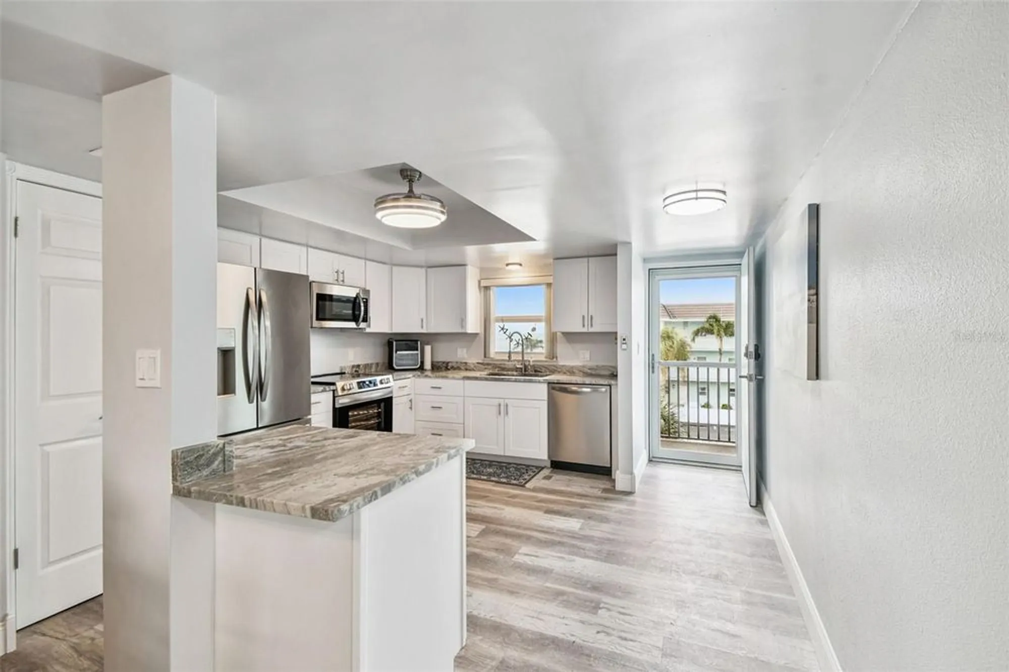 Property Slideshow image 7 of 59 | 8 glencoe pl 307, Dunedin, FL, 34698