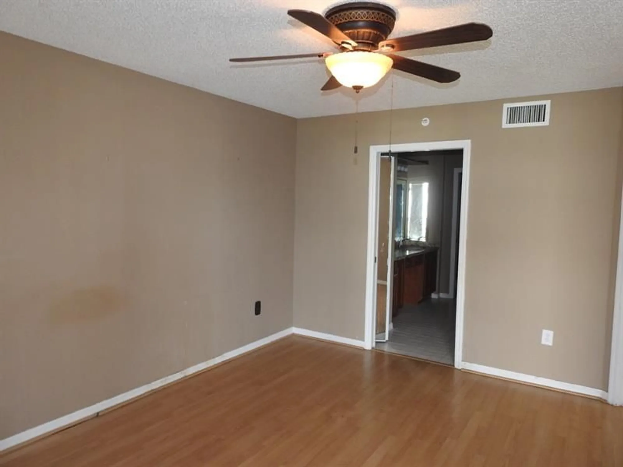 Property Slideshow image 13 of 26 | 7641 granville dr 209, Tamarac, FL, 33321