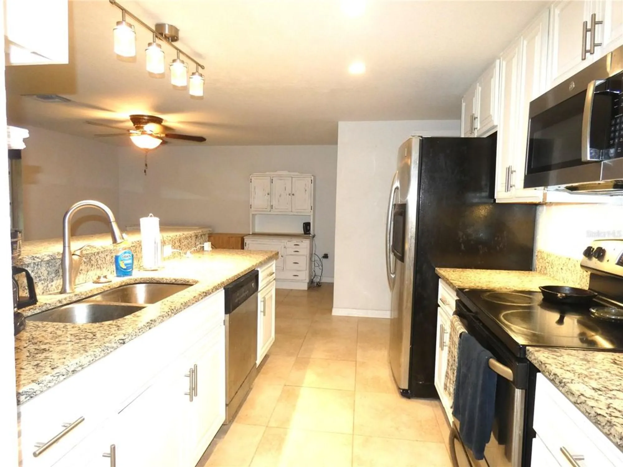 Property Slideshow image 15 of 39 | 8140 san felipe ct, Port Richey, FL, 34668