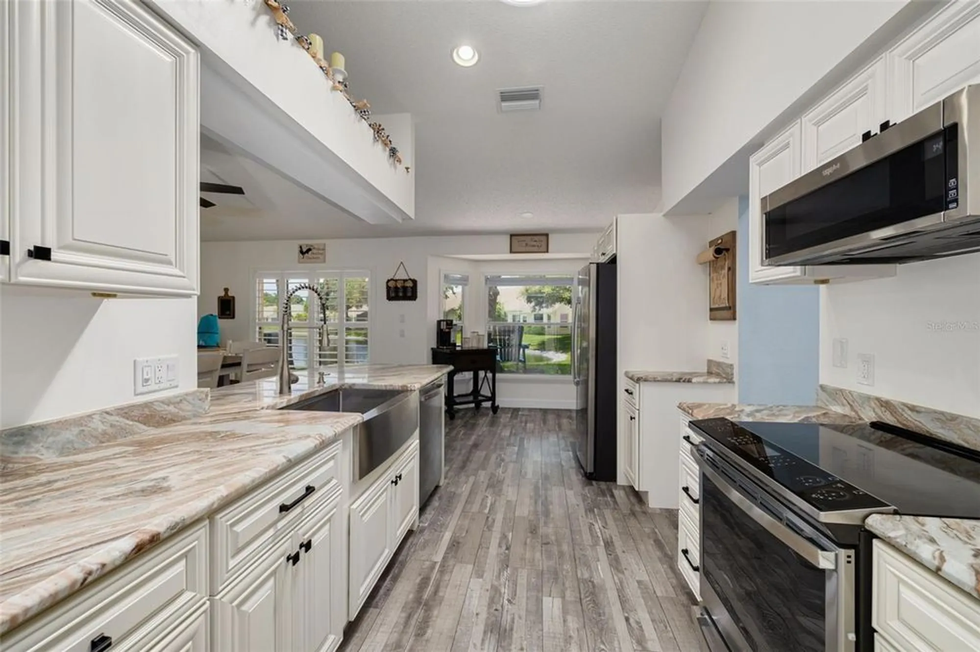 Property Slideshow image 5 of 39 | 1055 blyth hill ct, Trinity, FL, 34655