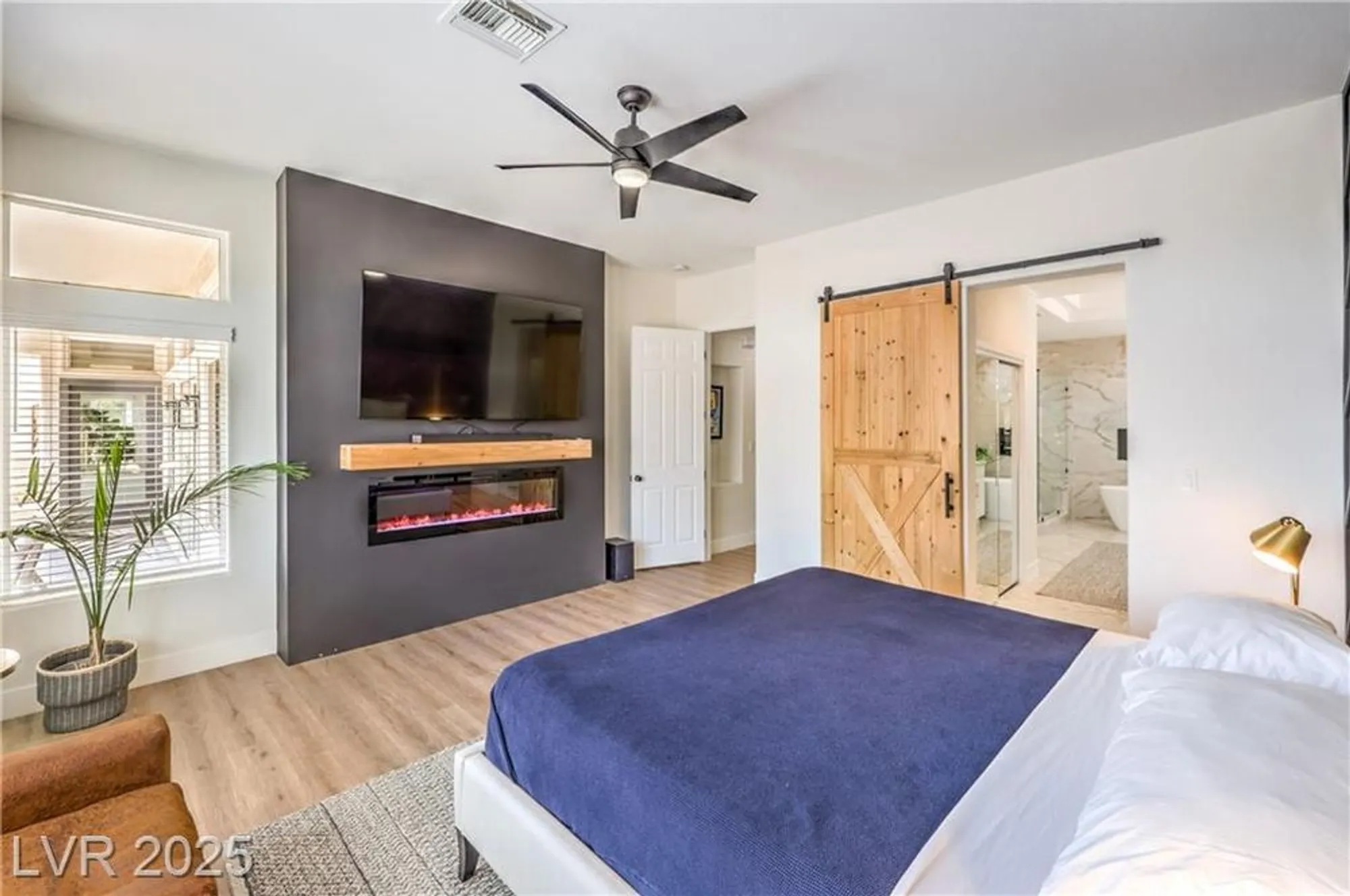 Property Slideshow image 14 of 34 | 3028 treesdale dr, Las Vegas, NV, 89134