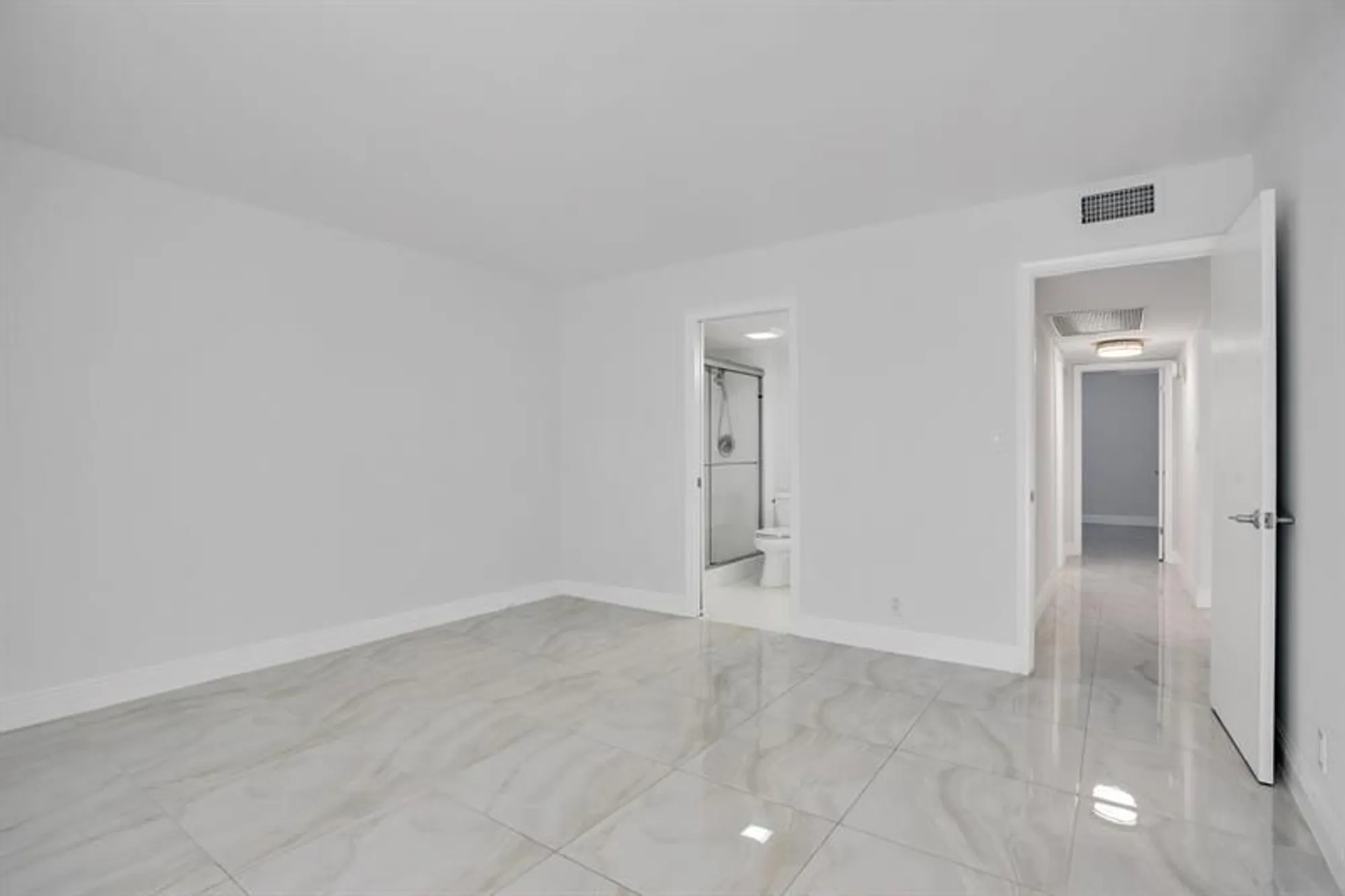 Property Slideshow image 17 of 32 | 2202 lucaya bnd h2, Coconut Creek, FL, 33066