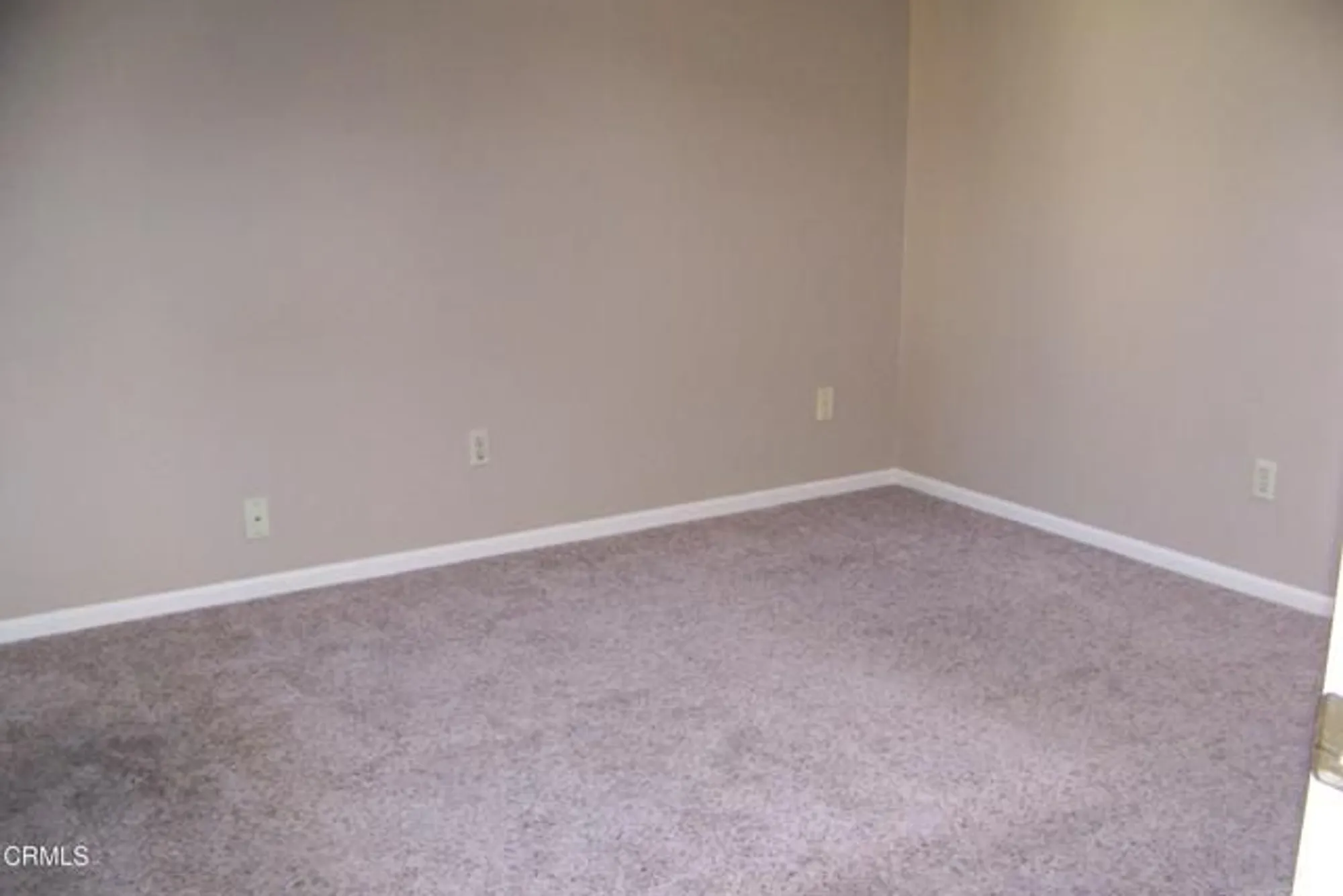 Property Slideshow image 19 of 28 | 37203 village 37, Camarillo, CA, 93012