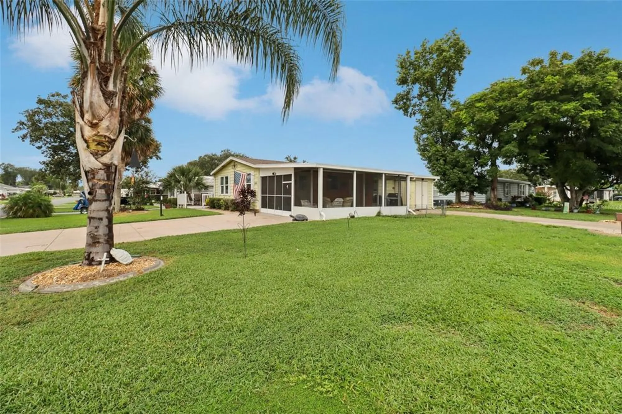 Property Slideshow image 5 of 27 | 1001 matthew ave, The Villages, FL, 32159