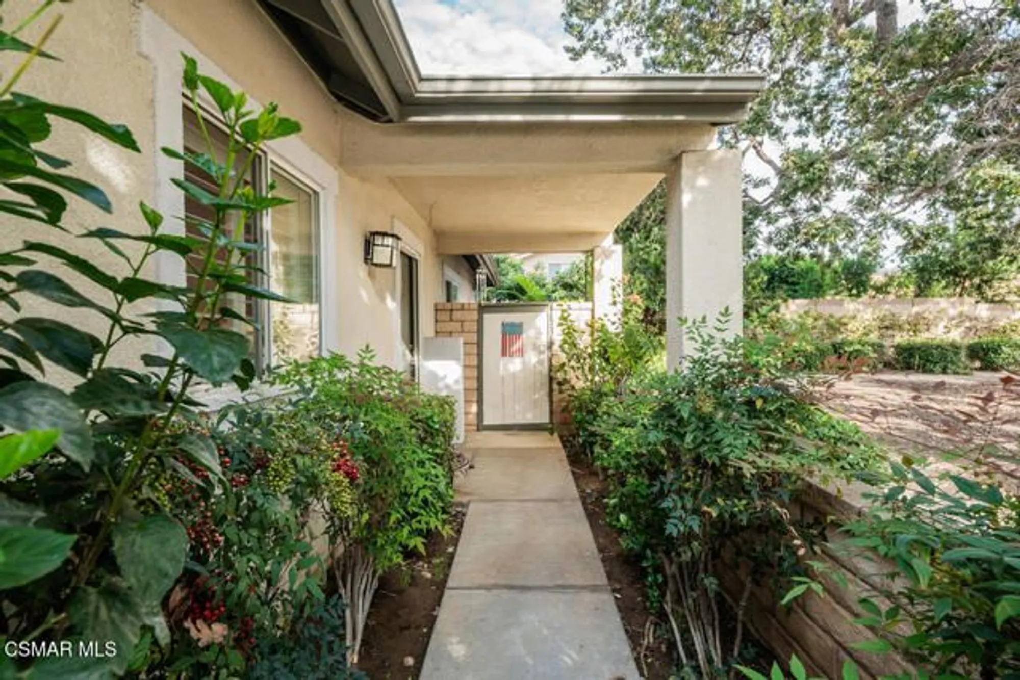 Property Slideshow image 1 of 27 | 2040 freesia ave, Simi Valley, CA, 93063