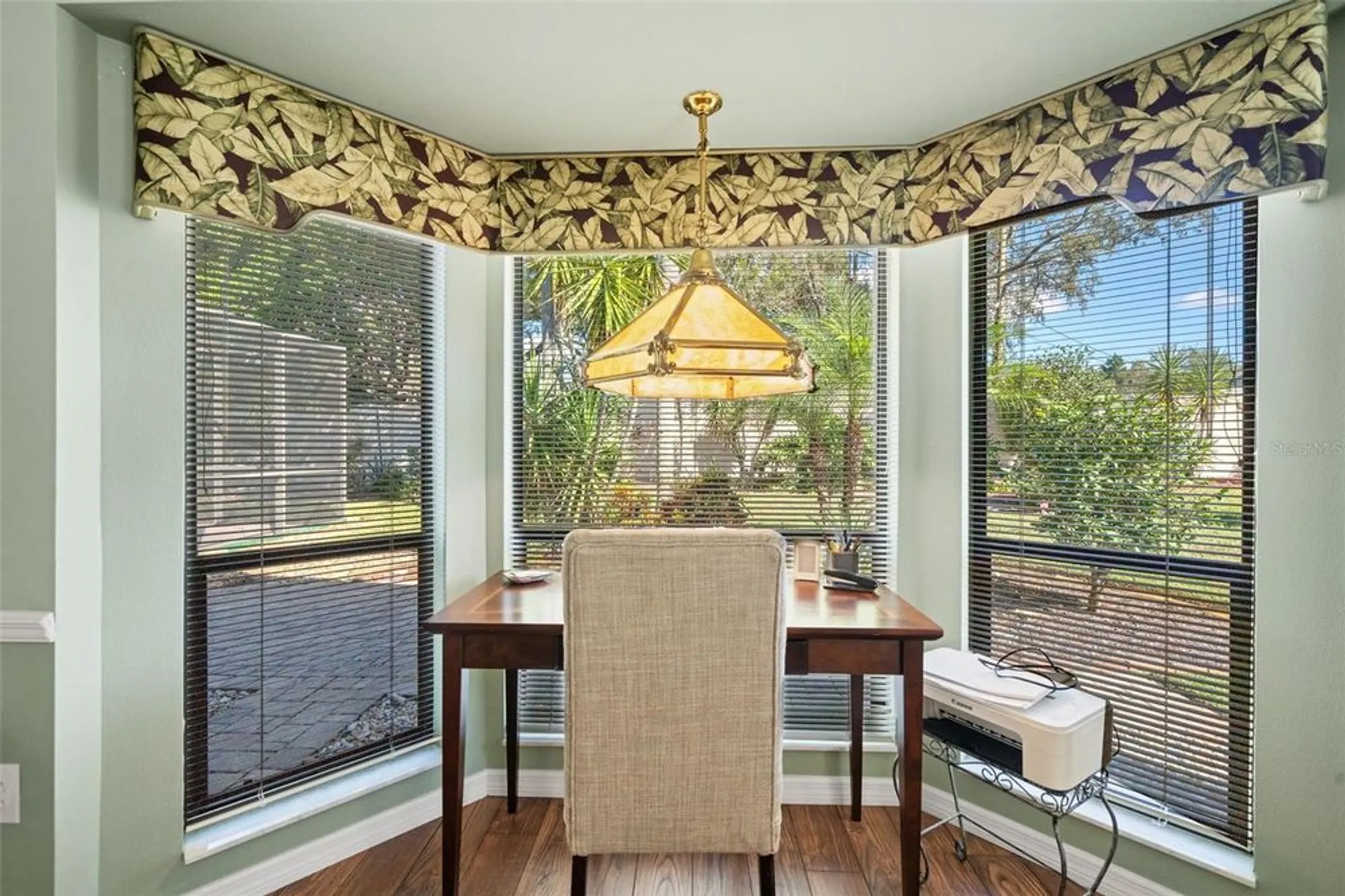 Property Slideshow image 18 of 77 | 2647 royal ridge dr, Spring Hill, FL, 34606
