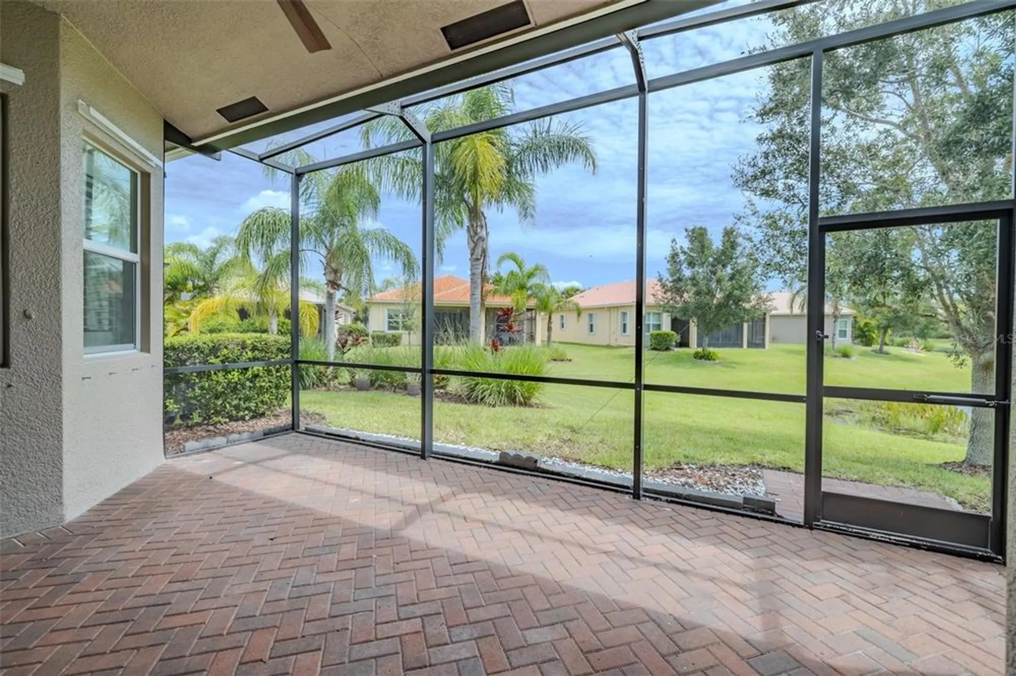 Property Slideshow image 24 of 100 | 16106 cedar key dr, Wimauma, FL, 33598