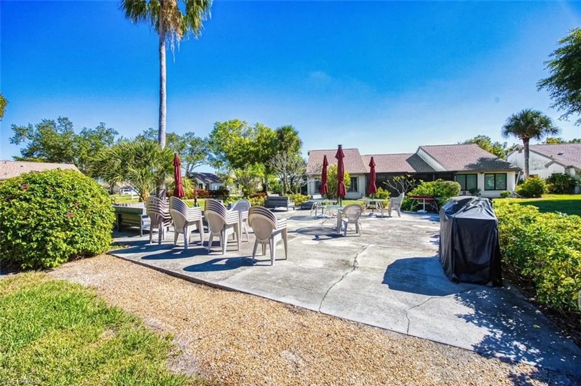 Property Slideshow image 27 of 50 | 1844 pine glade cir, Fort Myers, FL, 33907