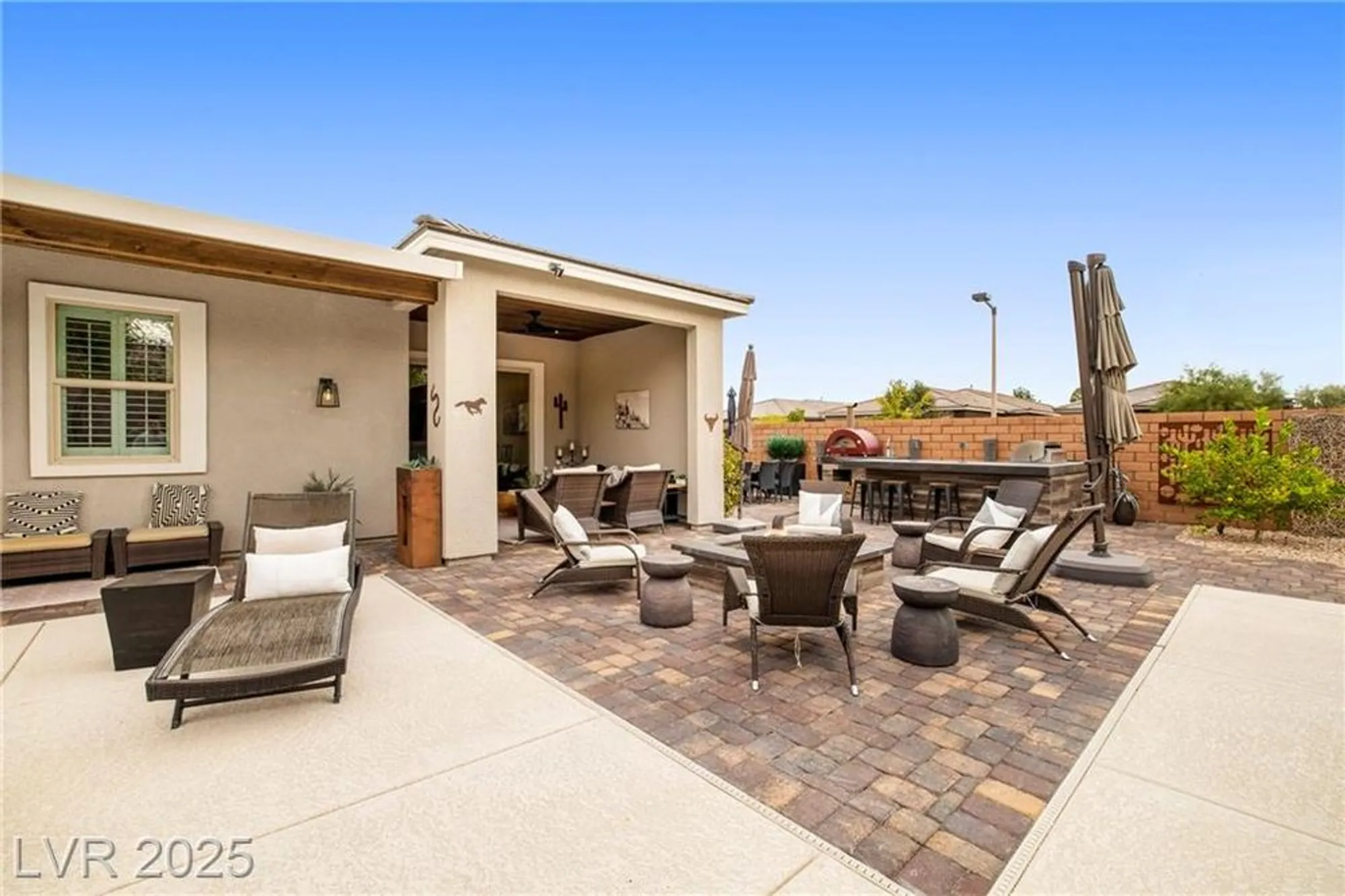 Property Slideshow image 33 of 45 | 10631 silver pond ave, Las Vegas, NV, 89135