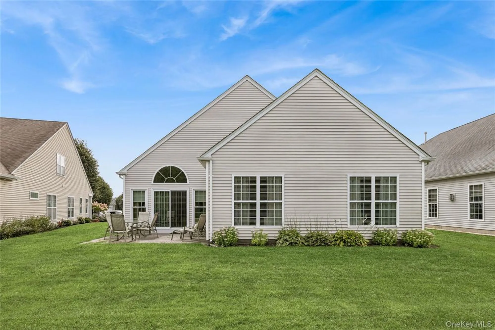 Property Slideshow image 35 of 40 | 25 louden loop, Mount Sinai, NY, 11766