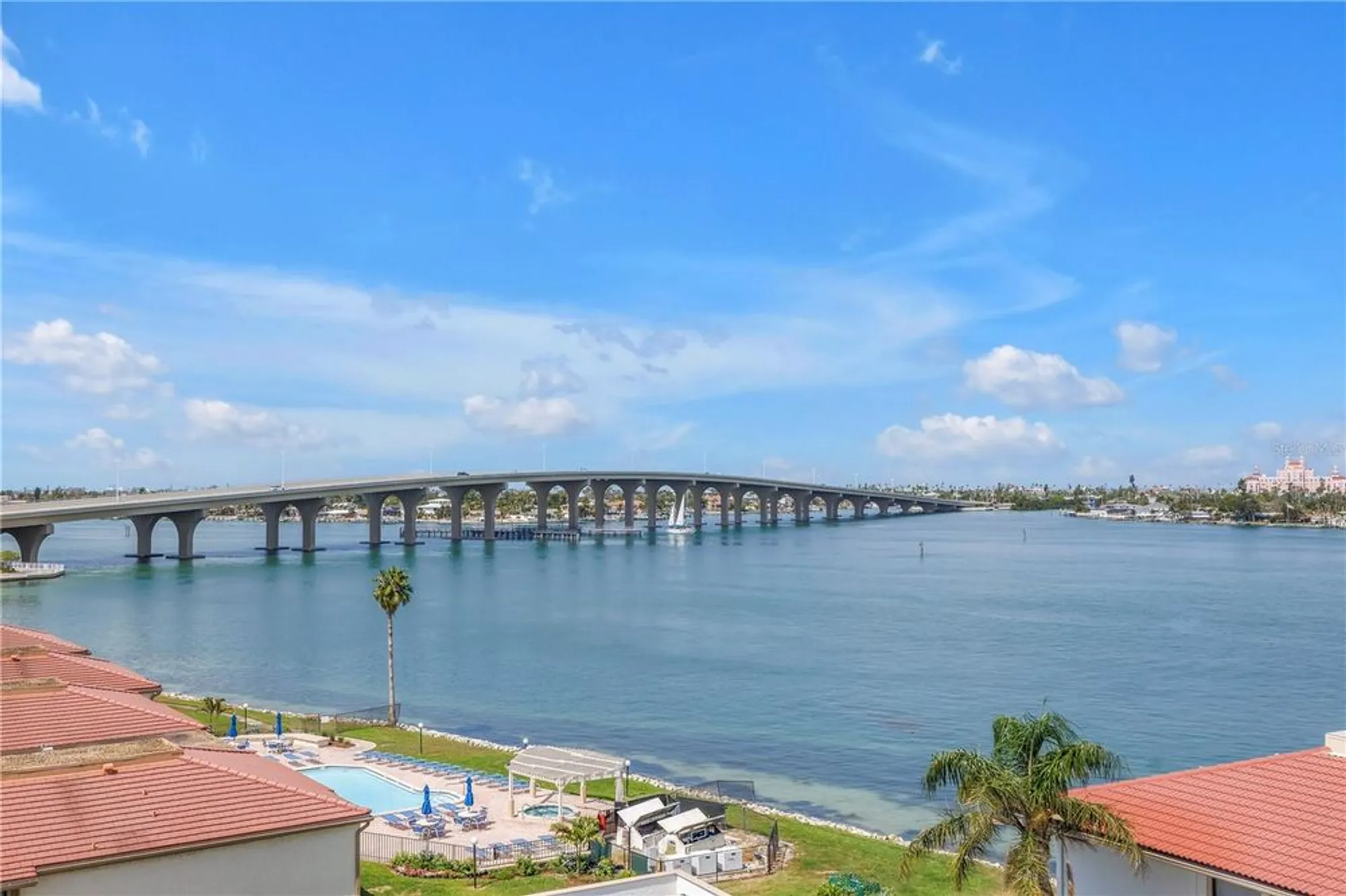 Property Slideshow image 2 of 36 | 6265 sun blvd apt 605, St Petersburg, FL, 33715