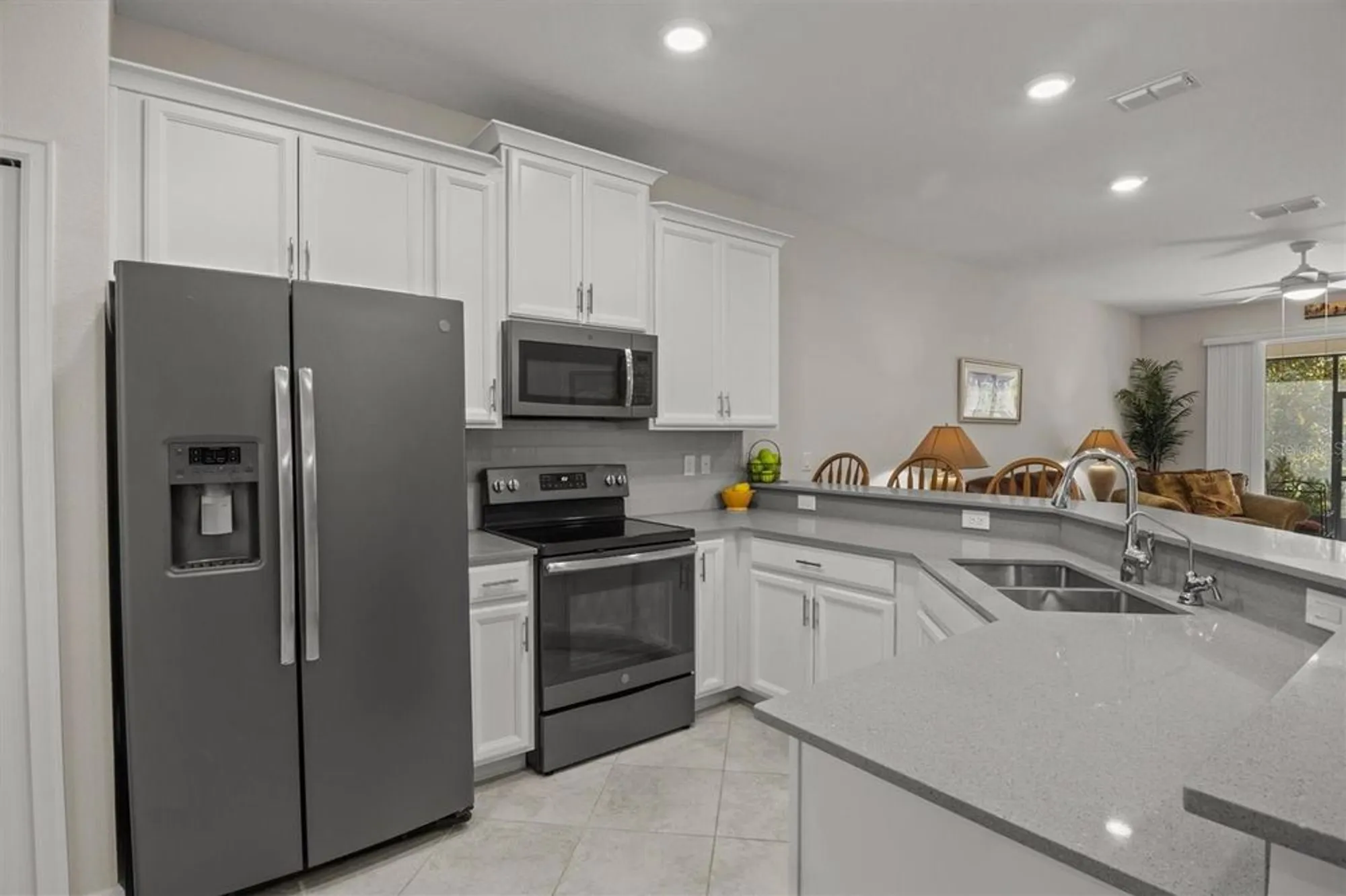 Property Slideshow image 2 of 34 | 2853 attwater loop, Winter Haven, FL, 33884