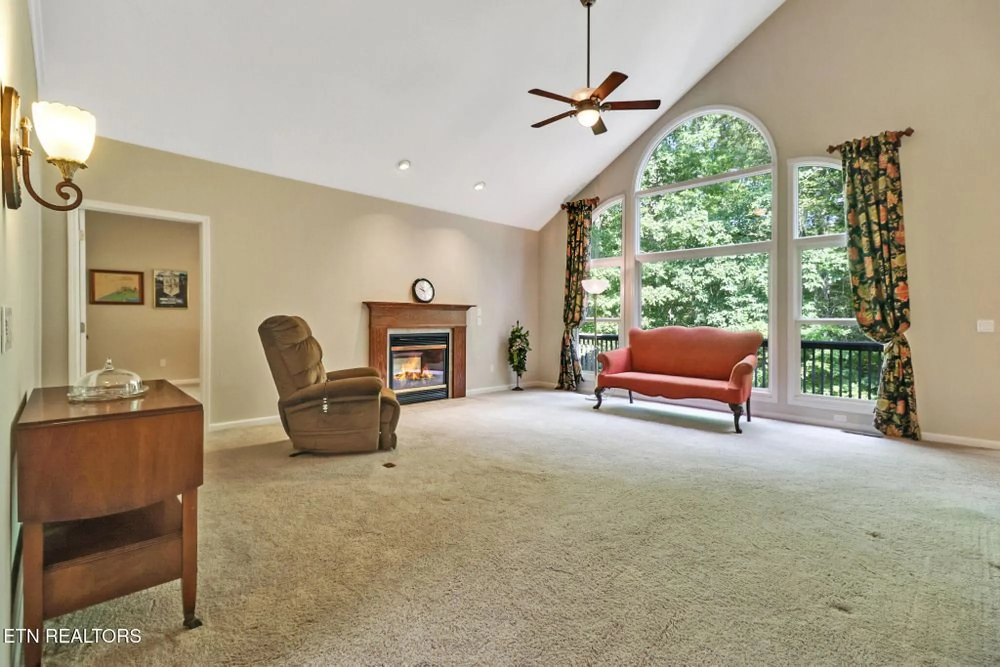 Property Slideshow image 7 of 52 | 123 lafayette pt apt 1, Crossville, TN, 38558