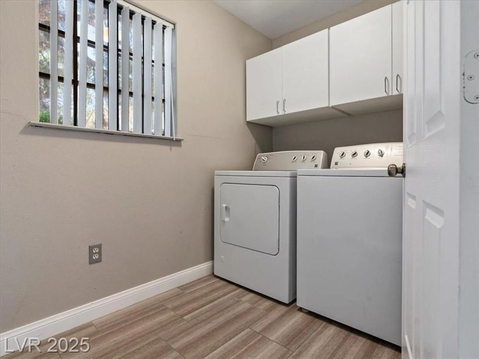 Property Slideshow image 17 of 43 | 2851 s valley view blvd unit 1130, Las Vegas, NV, 89102