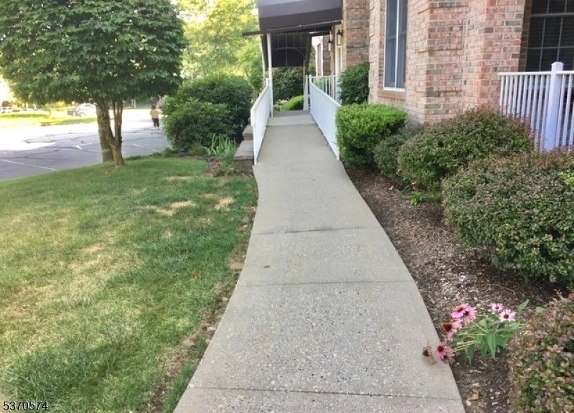 Property Slideshow image 19 of 28 | 38 ridgeview ln, Mount Arlington, NJ, 07856