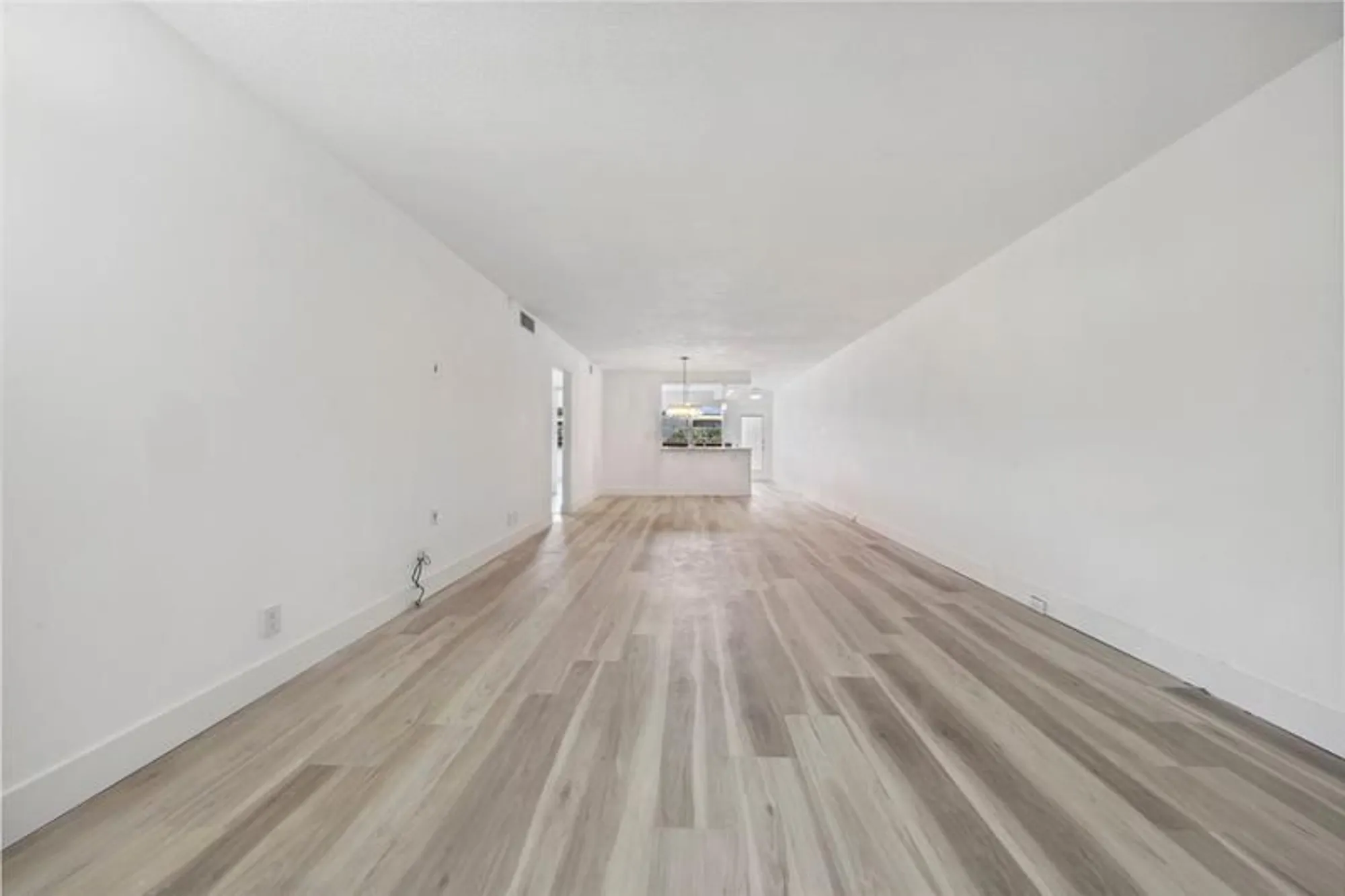 Property Slideshow image 10 of 34 | 3201 portofino pt d3, Coconut Creek, FL, 33066