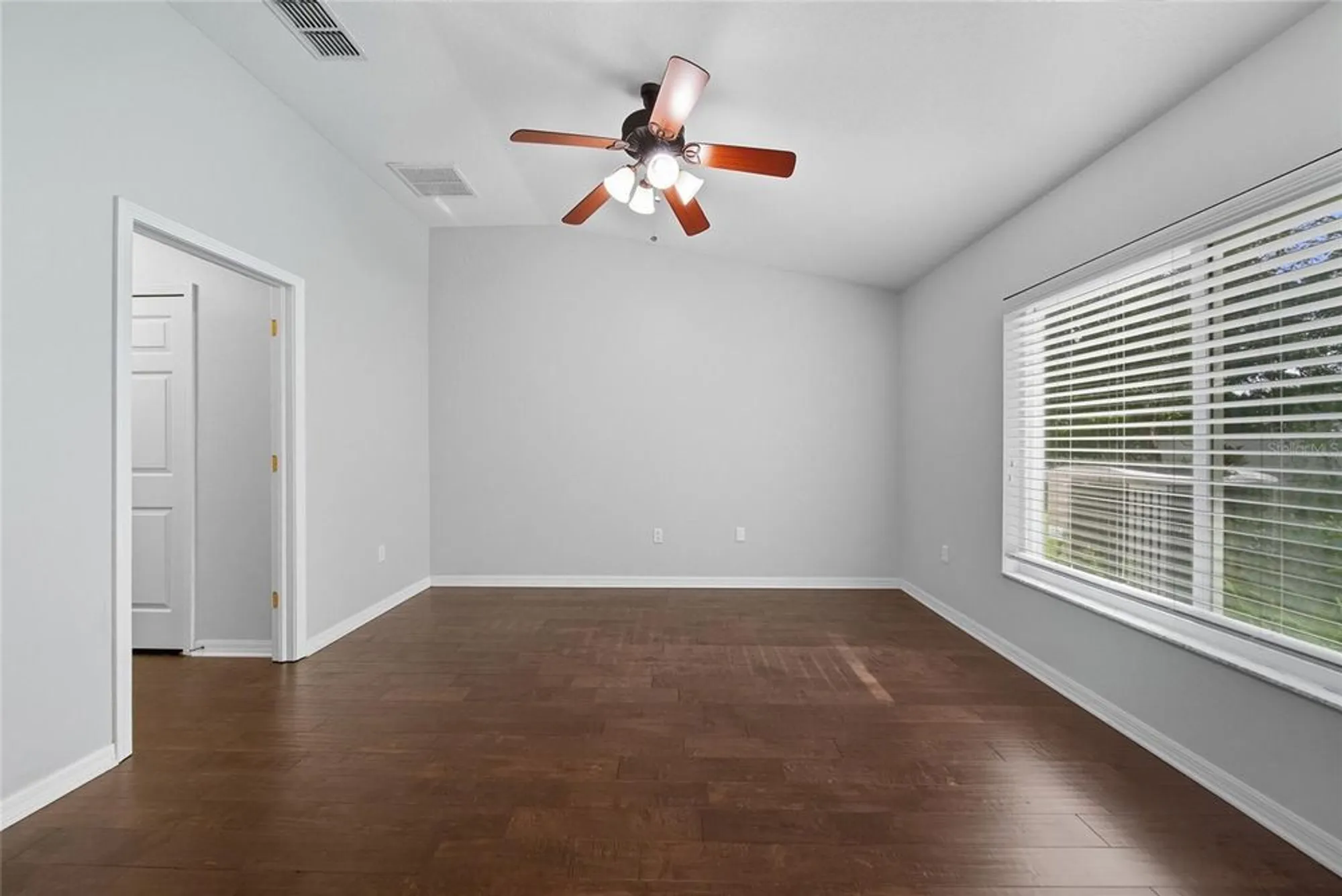 Property Slideshow image 12 of 43 | 9427 rolling cir, San Antonio, FL, 33576