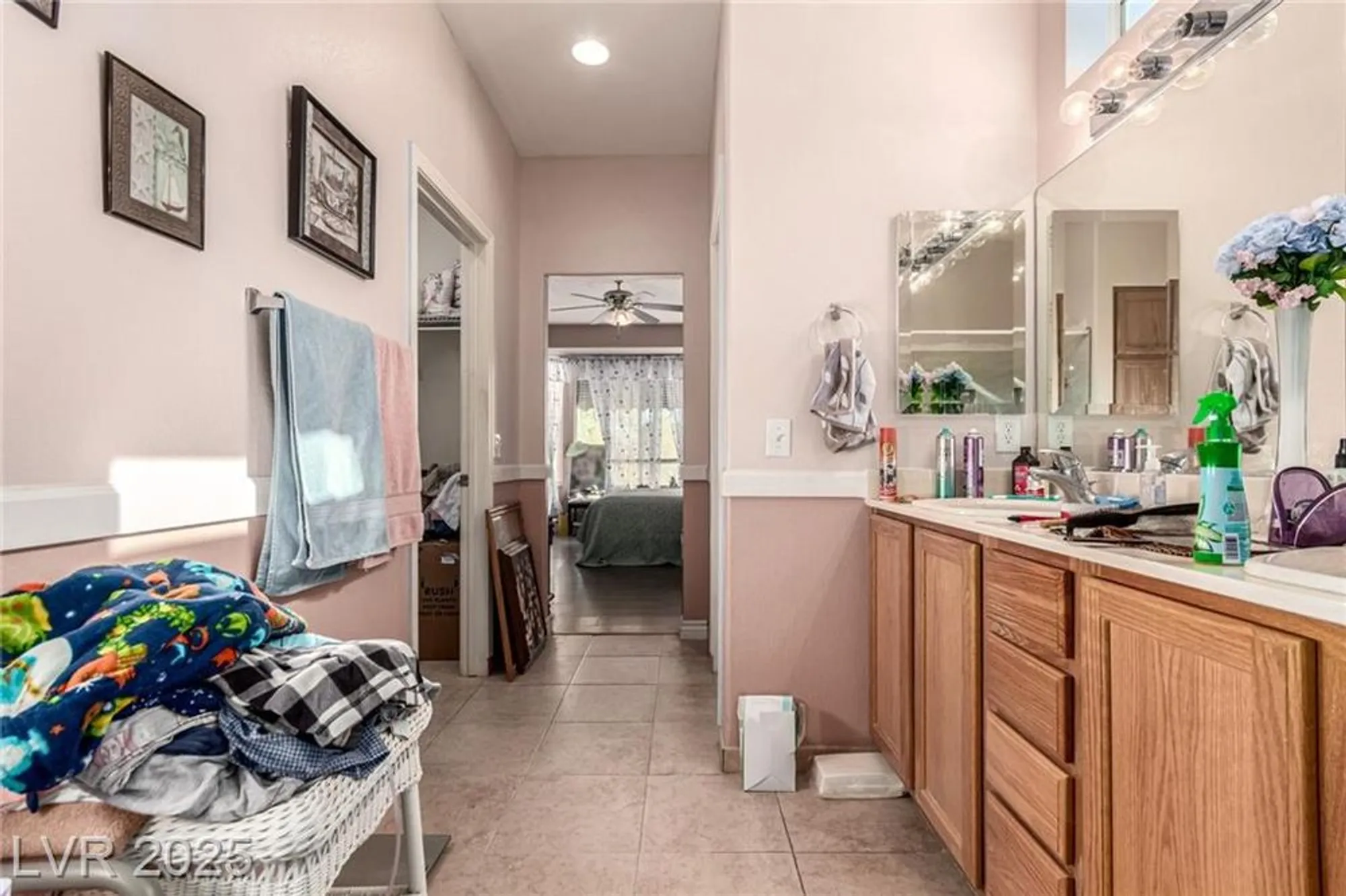 Property Slideshow image 11 of 18 | 4952 rivedro st, Las Vegas, NV, 89135