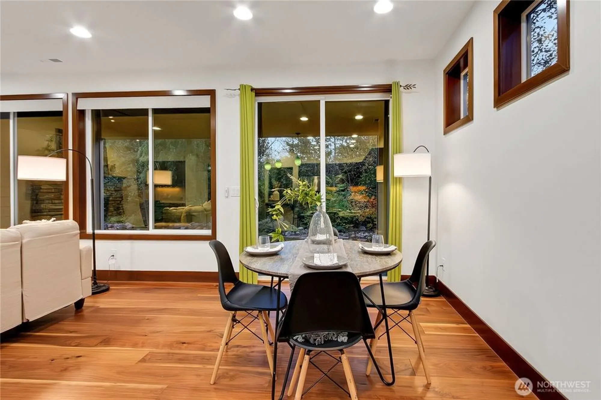 Property Slideshow image 10 of 28 | 14226 189th ave, Bonney Lake, WA, 98391