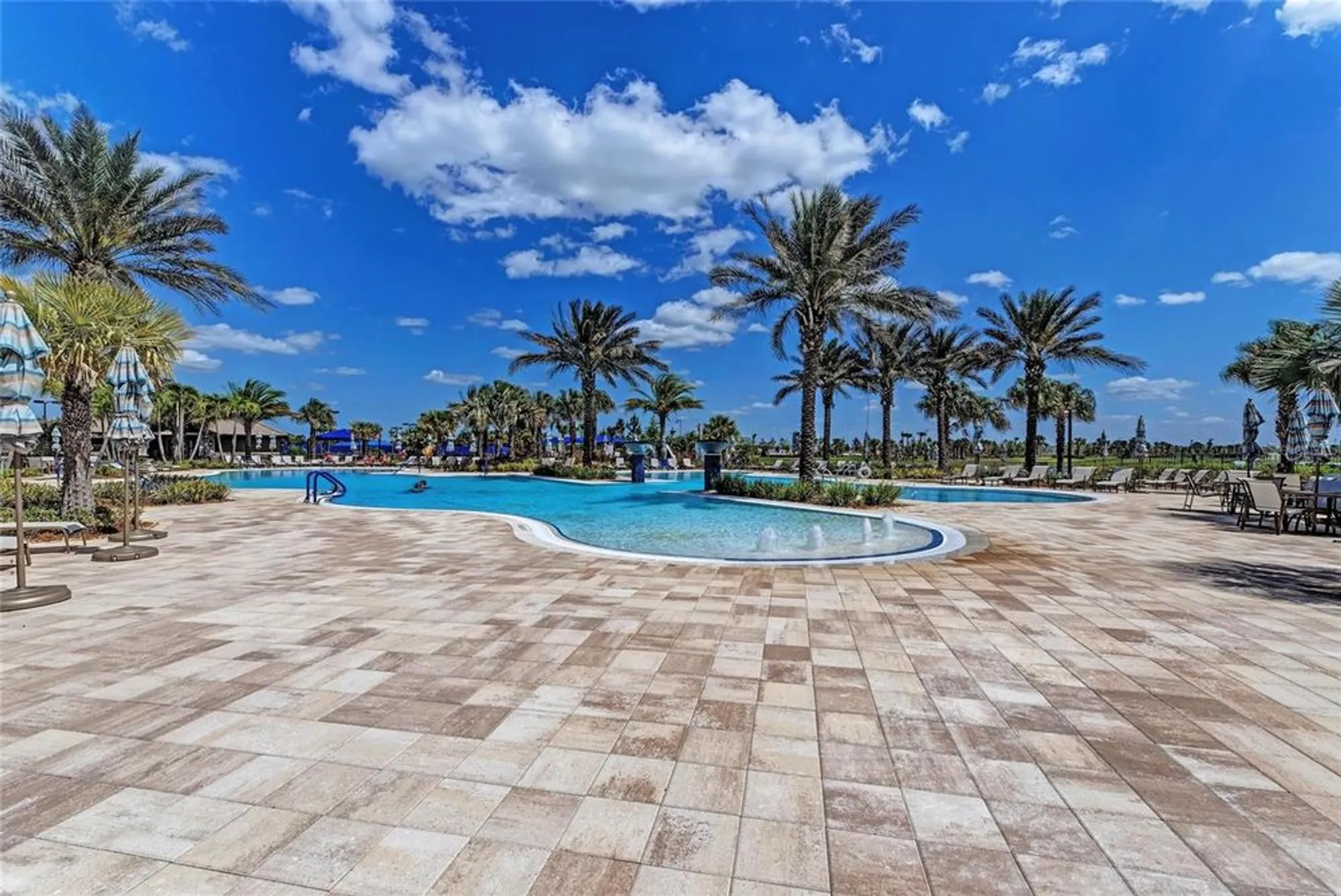 Property Slideshow image 65 of 70 | 7136 summerland cv, Bradenton, FL, 34202