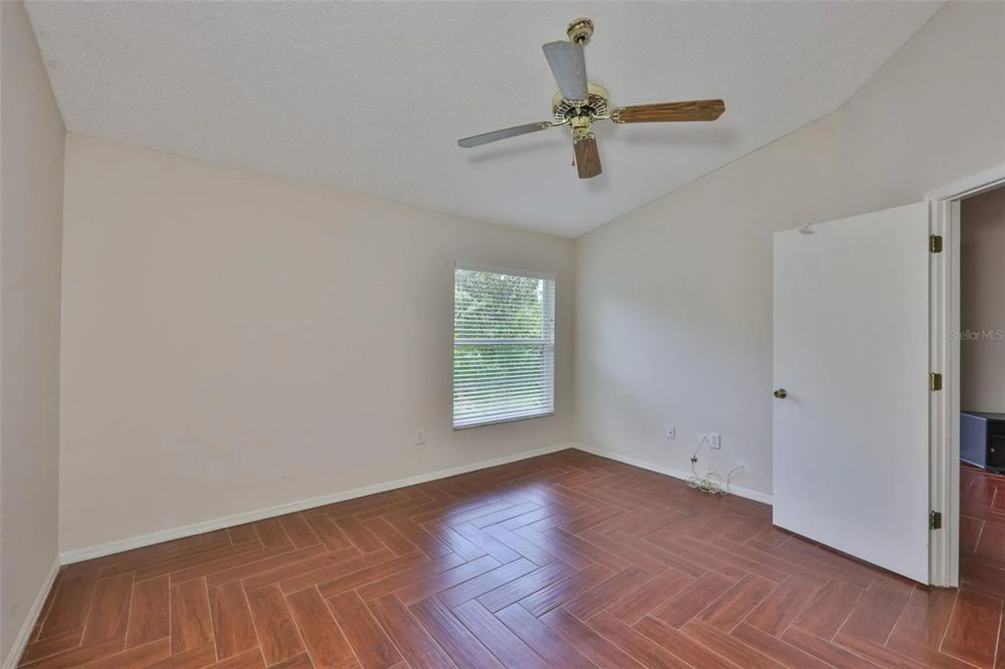 Property Slideshow image 19 of 40 | 2433 nantucket harbor loop, Sun City Center, FL, 33573