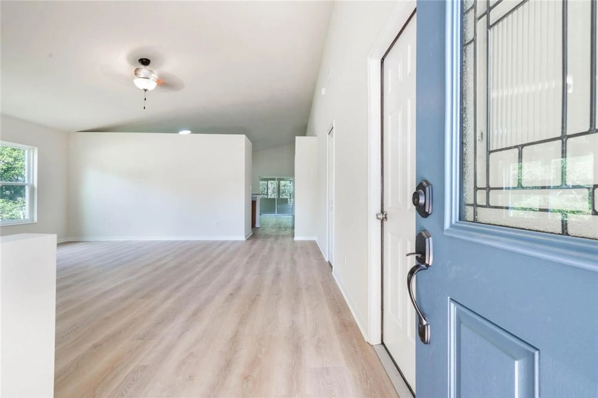 Property Slideshow image 6 of 37 | 24801 cranes roost cir, Leesburg, FL, 34748