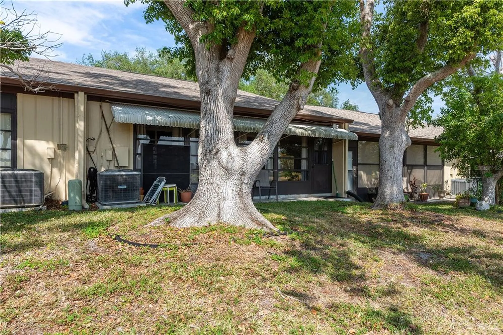 Property Slideshow image 28 of 49 | 11241 dollar lake dr 5, Port Richey, FL, 34668