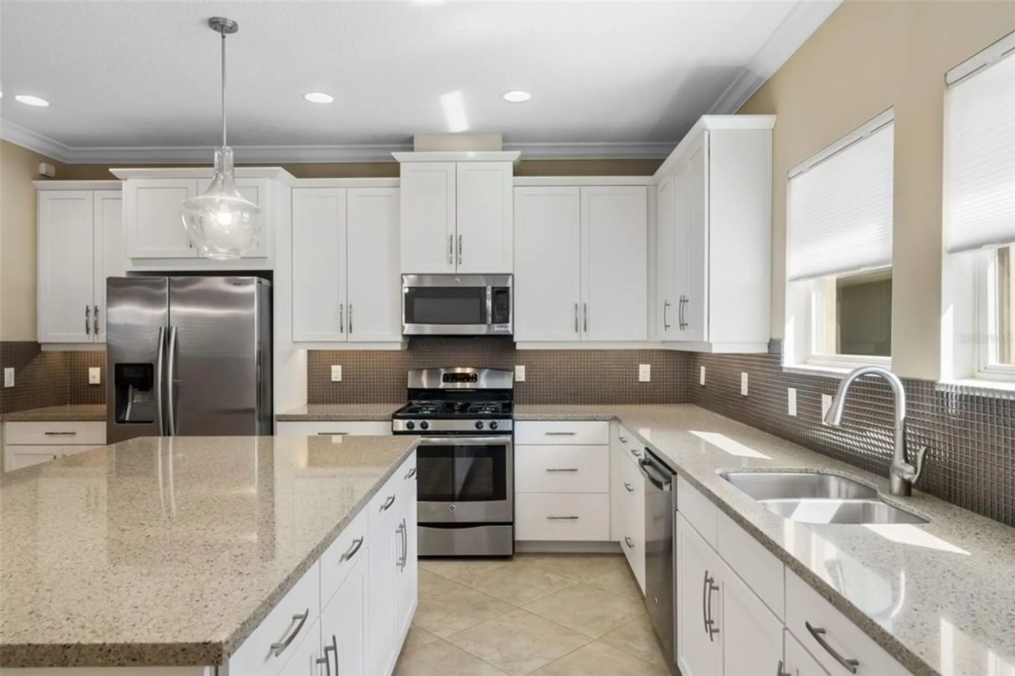 Property Slideshow image 7 of 67 | 2602 stargrass cir, Clermont, FL, 34715