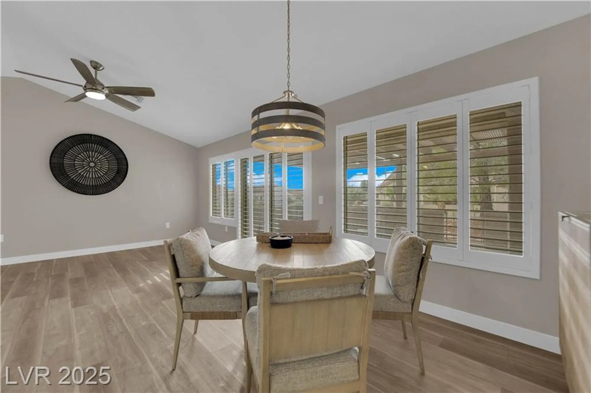 Property Slideshow image 7 of 27 | 8801 villa ridge dr, Las Vegas, NV, 89134