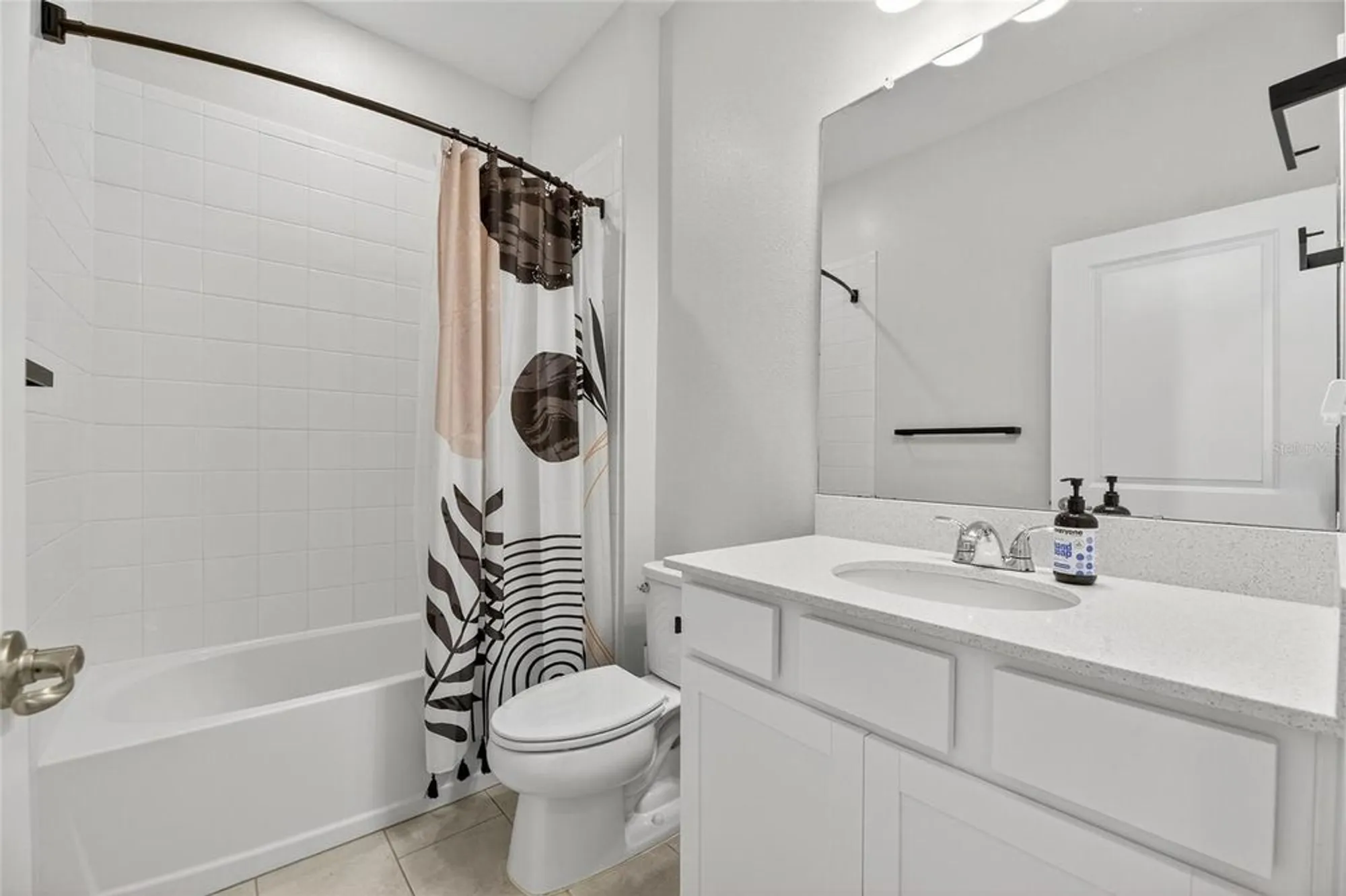 Property Slideshow image 29 of 91 | 324 blackrock ln, Apollo Beach, FL, 33572