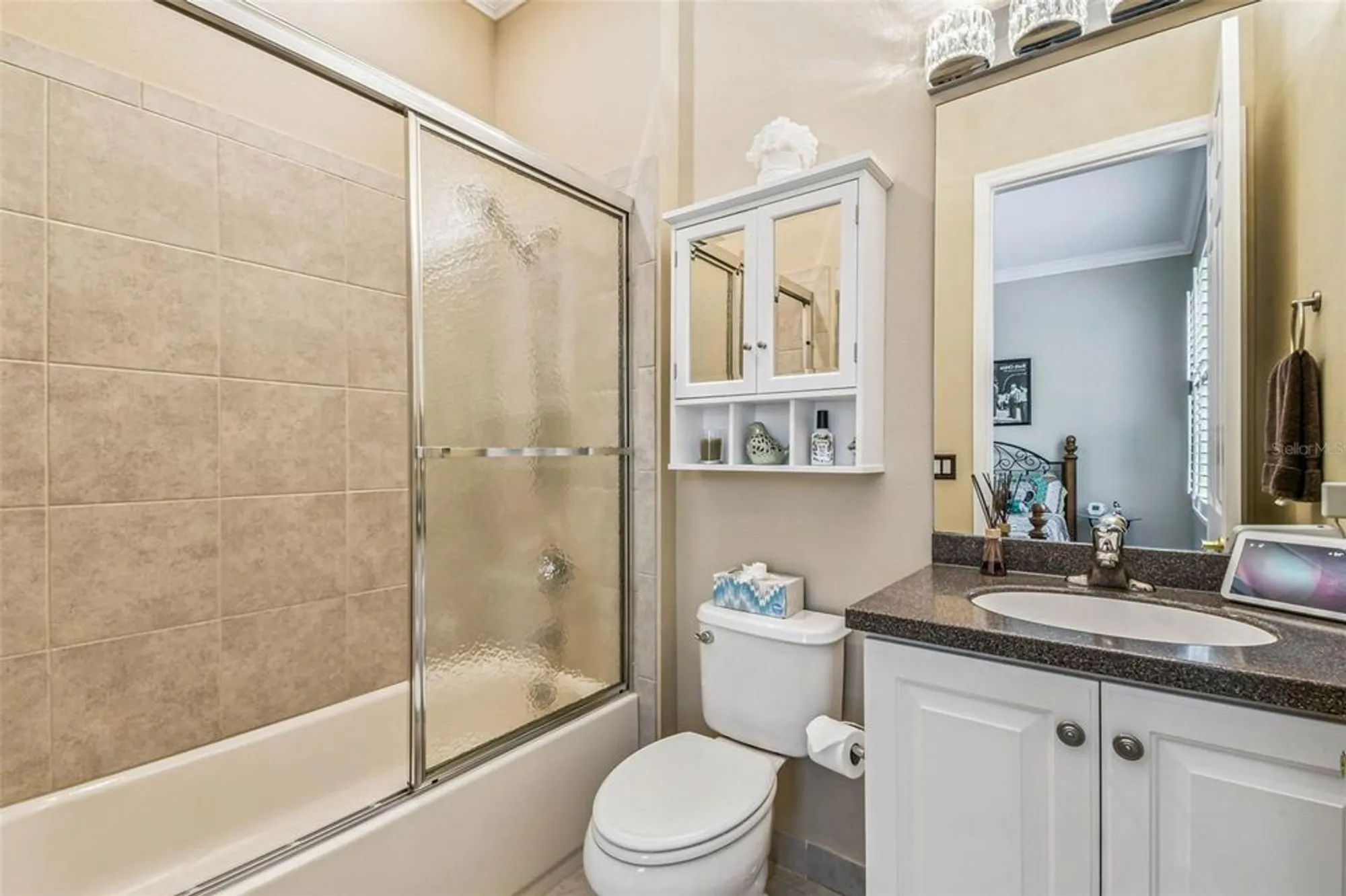 Property Slideshow image 27 of 53 | 16301 garnet glen pl, Wimauma, FL, 33598