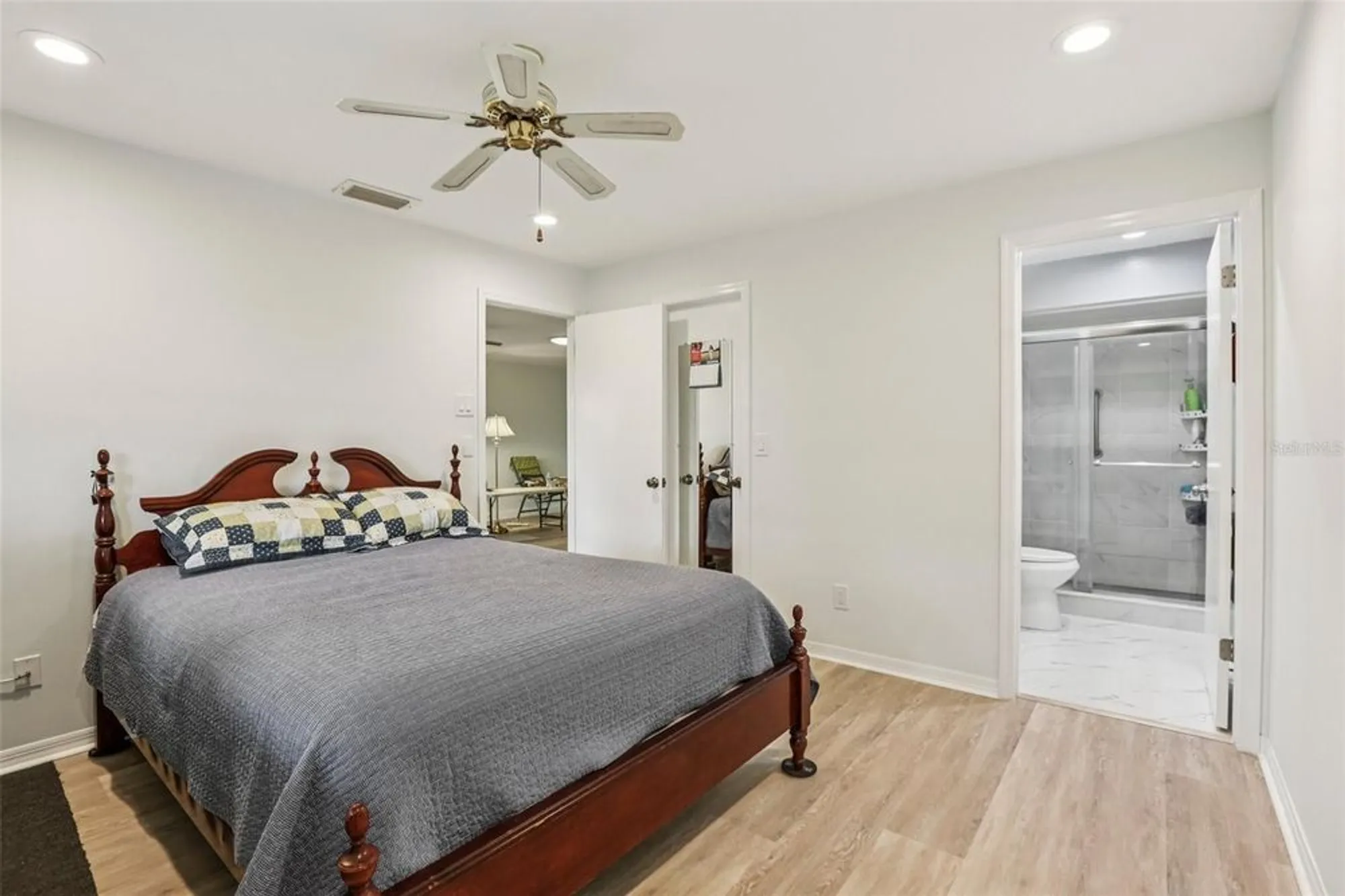 Property Slideshow image 22 of 56 | 2603 lancaster dr, Sun City Center, FL, 33573