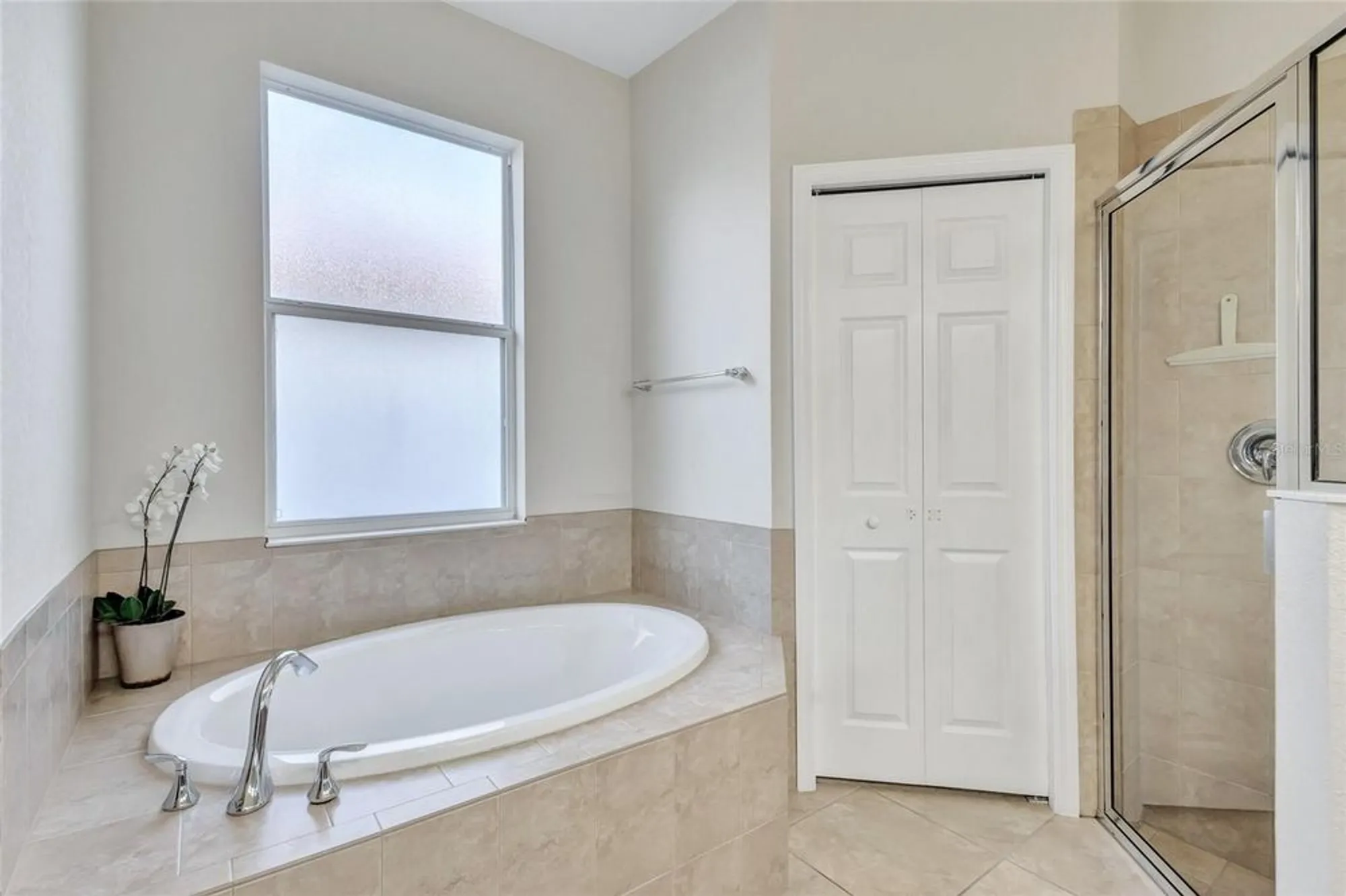 Property Slideshow image 22 of 68 | 9019 heritage sound dr, Bradenton, FL, 34212