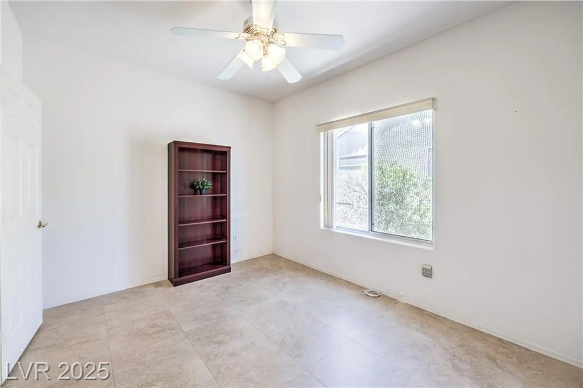 Property Slideshow image 8 of 26 | 2535 leighton ave, Henderson, NV, 89052