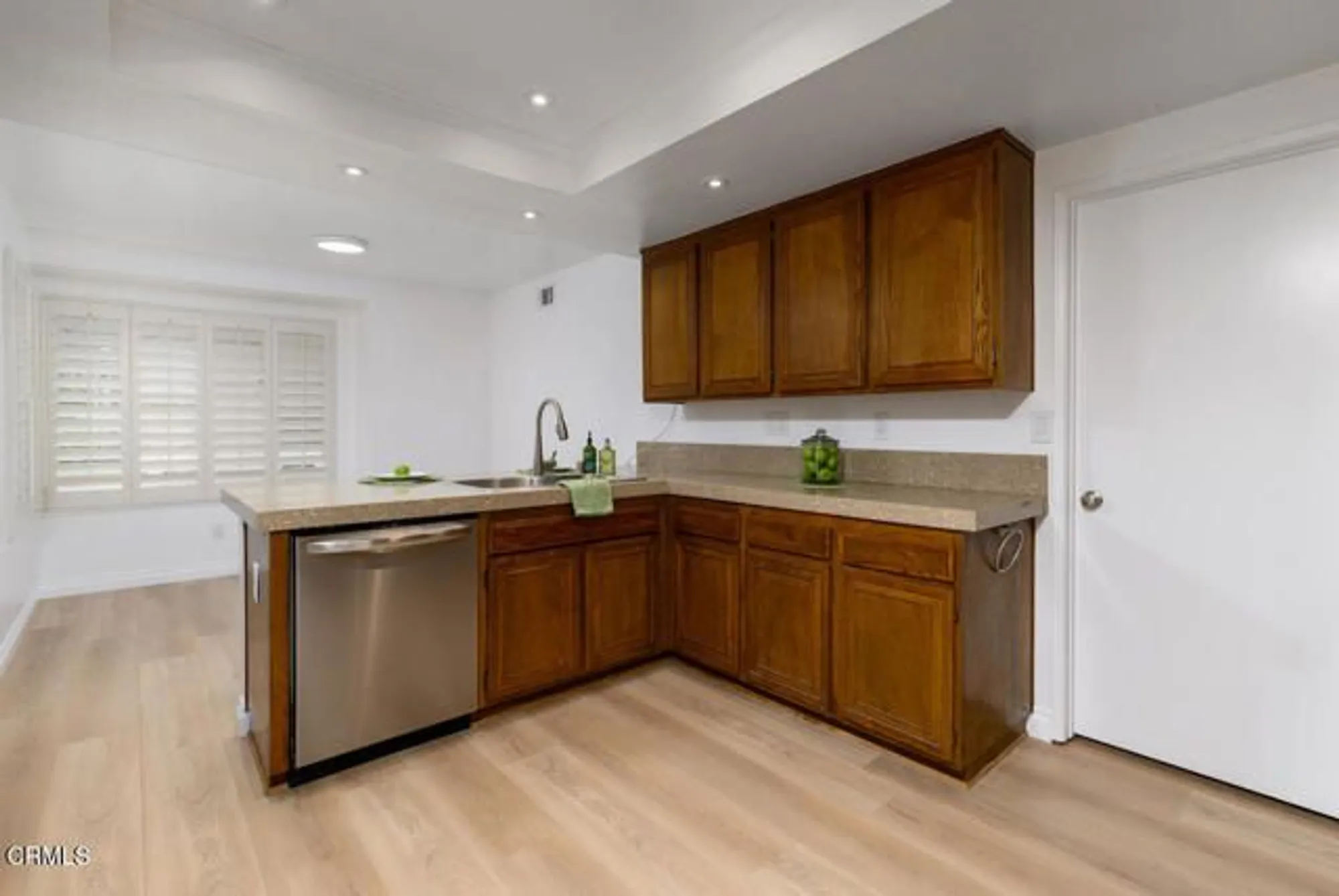 Property Slideshow image 20 of 40 | 42025 village 42, Camarillo, CA, 93012