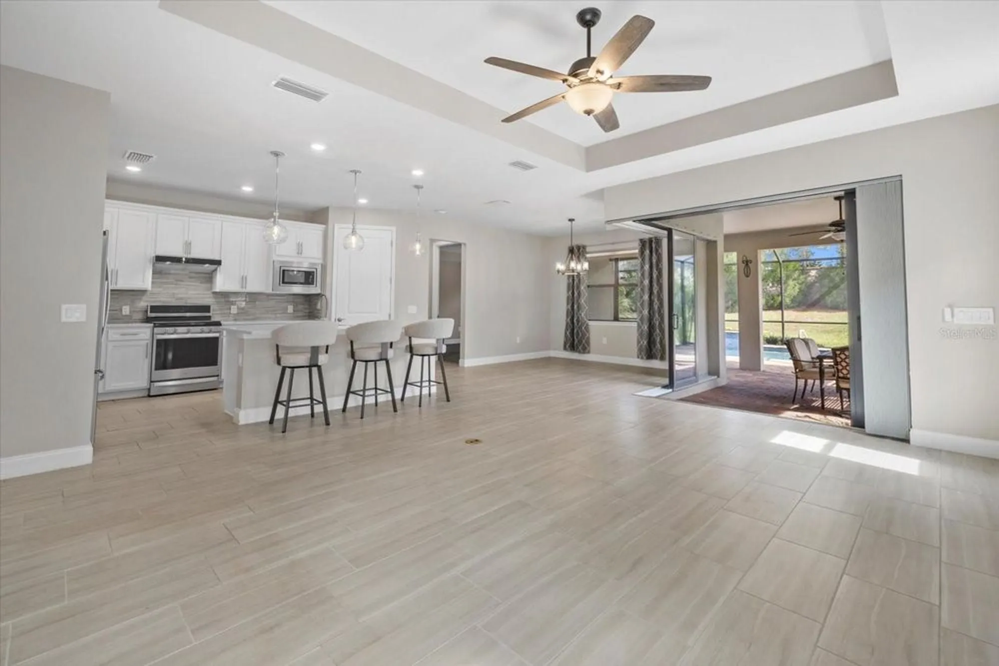 Property Slideshow image 12 of 43 | 6835 chester trl, Bradenton, FL, 34202