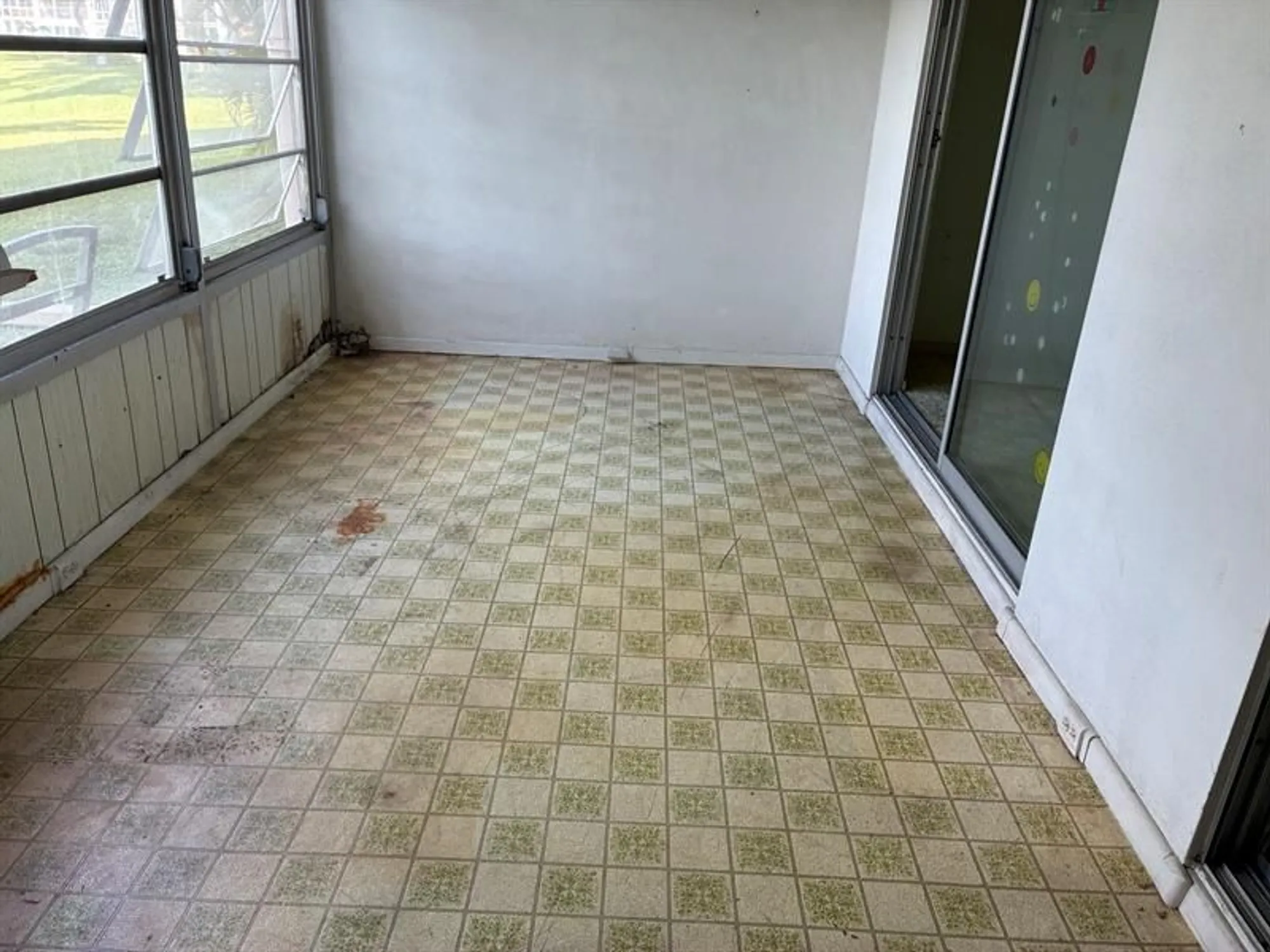 Property Slideshow image 5 of 7 | 1024 farnham o # 1024, Deerfield Beach, FL, 33442