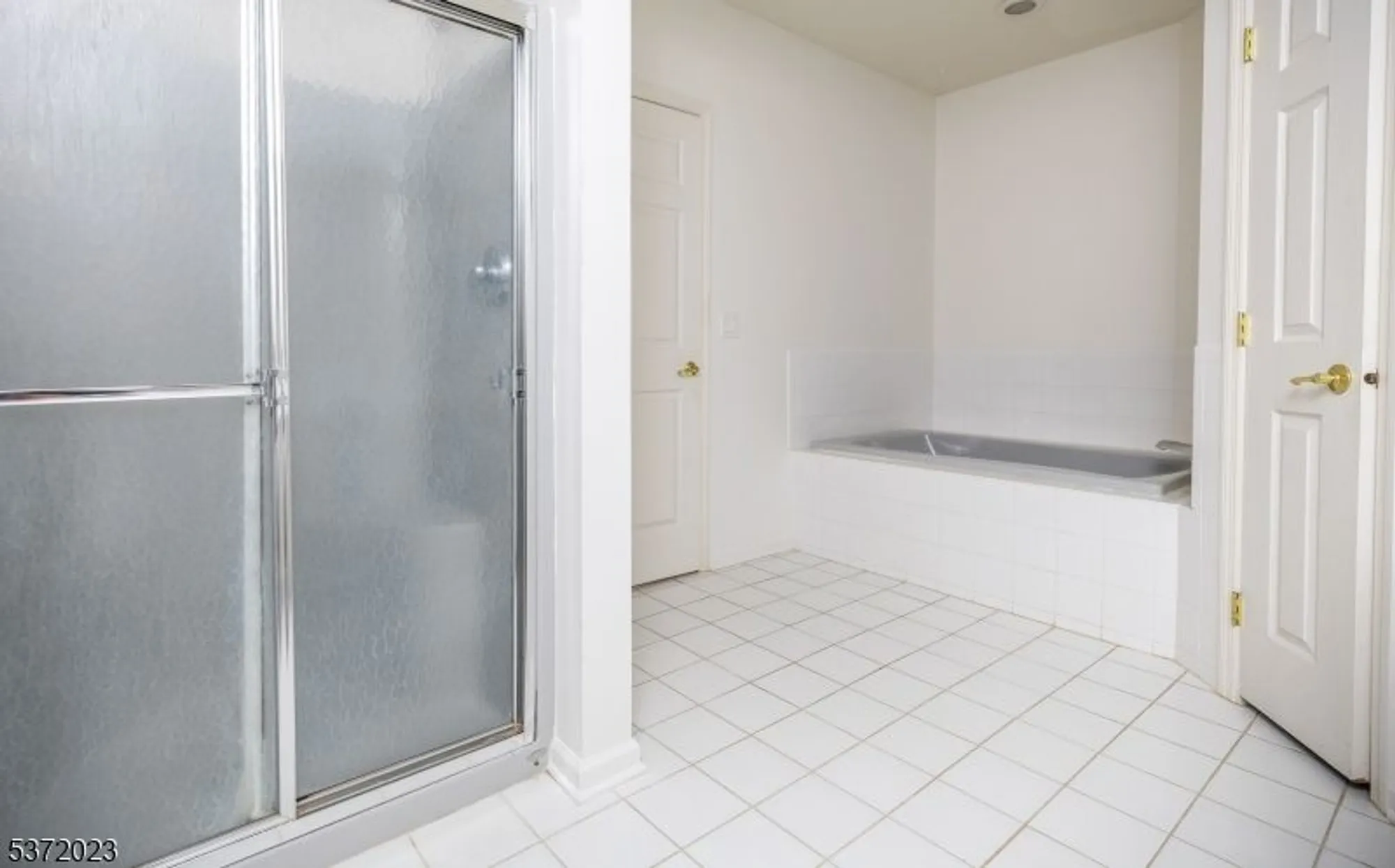 Property Slideshow image 13 of 34 | 1111 clinton ln # 111, Rockaway Boro, NJ, 07866
