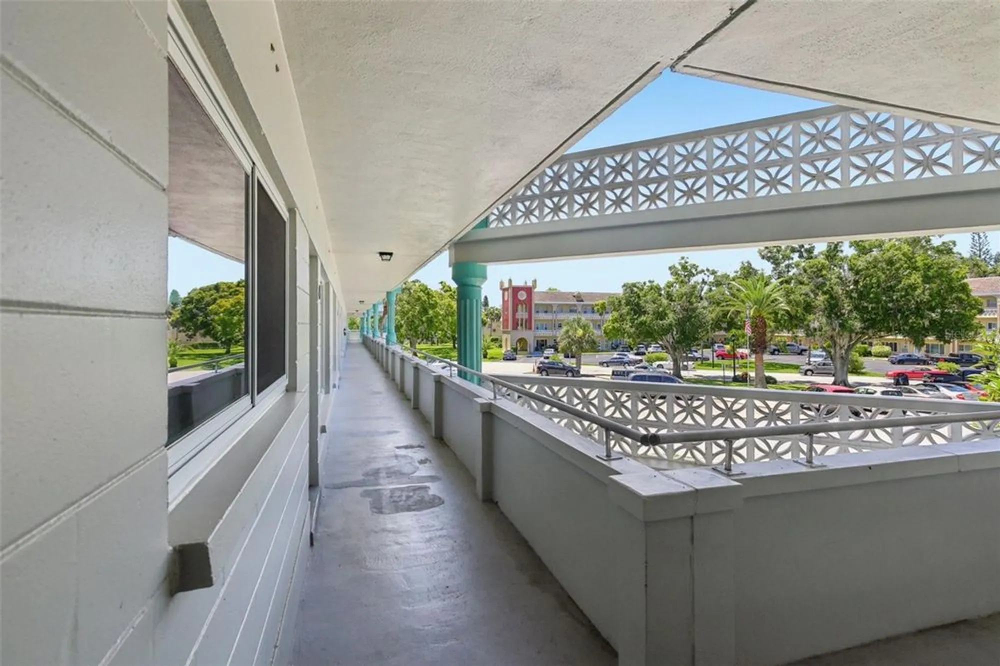 Property Slideshow image 6 of 49 | 2370 jamaican st apt 44, Clearwater, FL, 33763