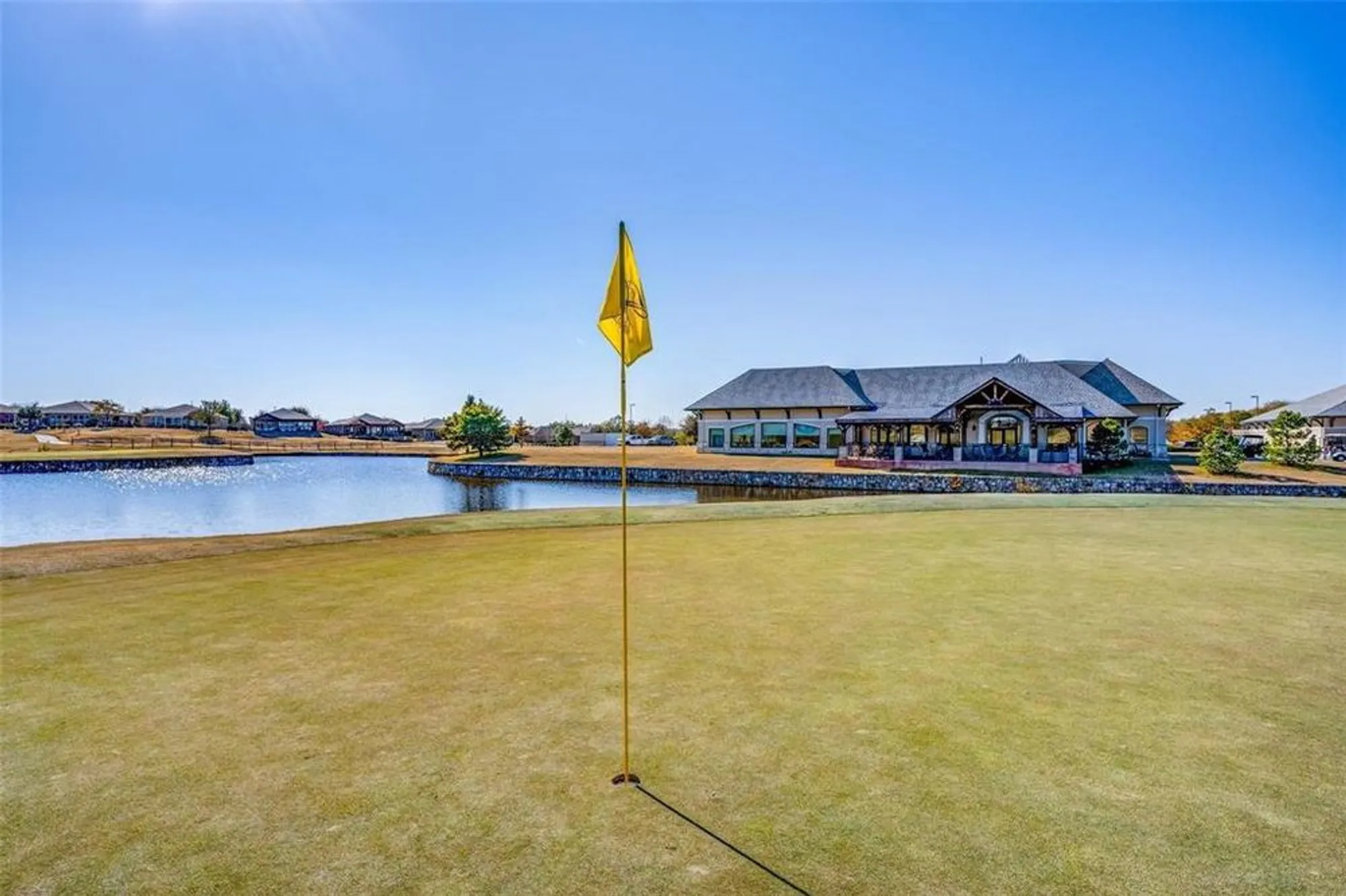Property Slideshow image 23 of 33 | 2068 bentwater ln, Frisco, TX, 75036