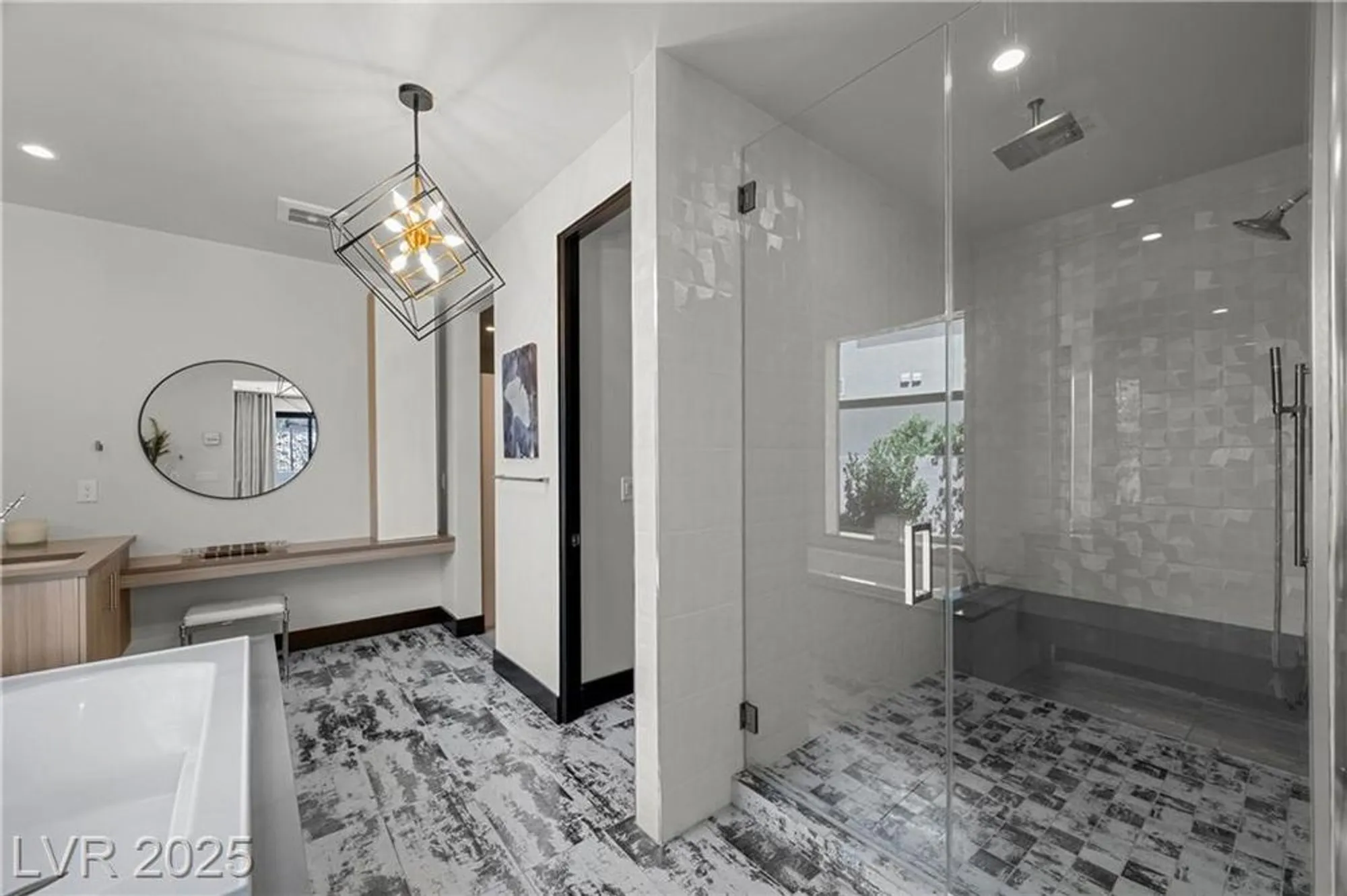 Property Slideshow image 36 of 99 | 5 highland cove ln, Henderson, NV, 89011