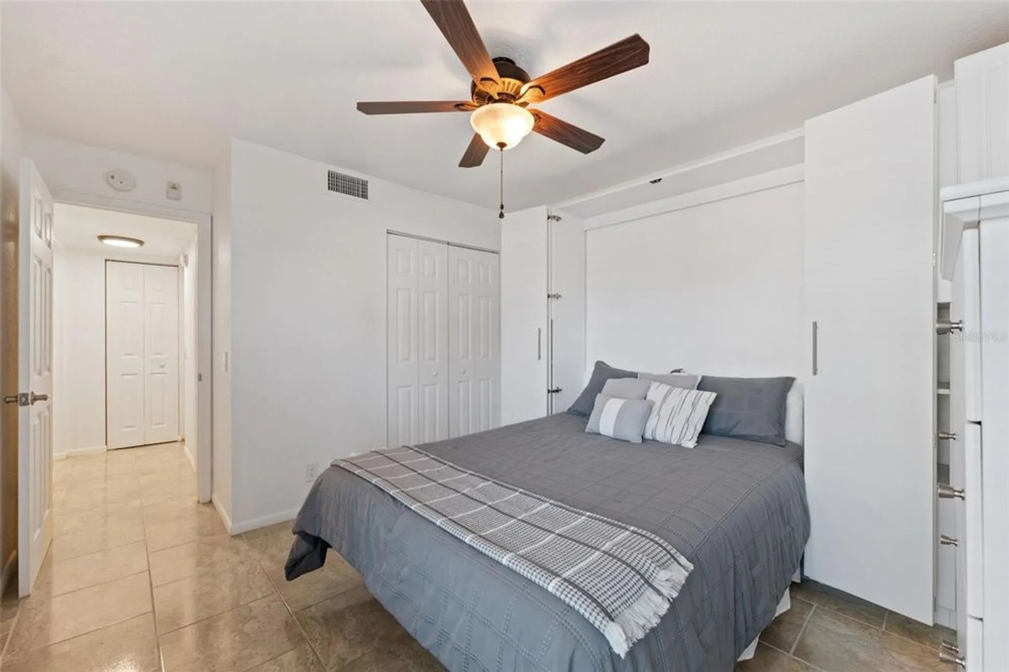 Property Slideshow image 24 of 49 | 6210 sun blvd apt 206, Saint Petersburg, FL, 33715
